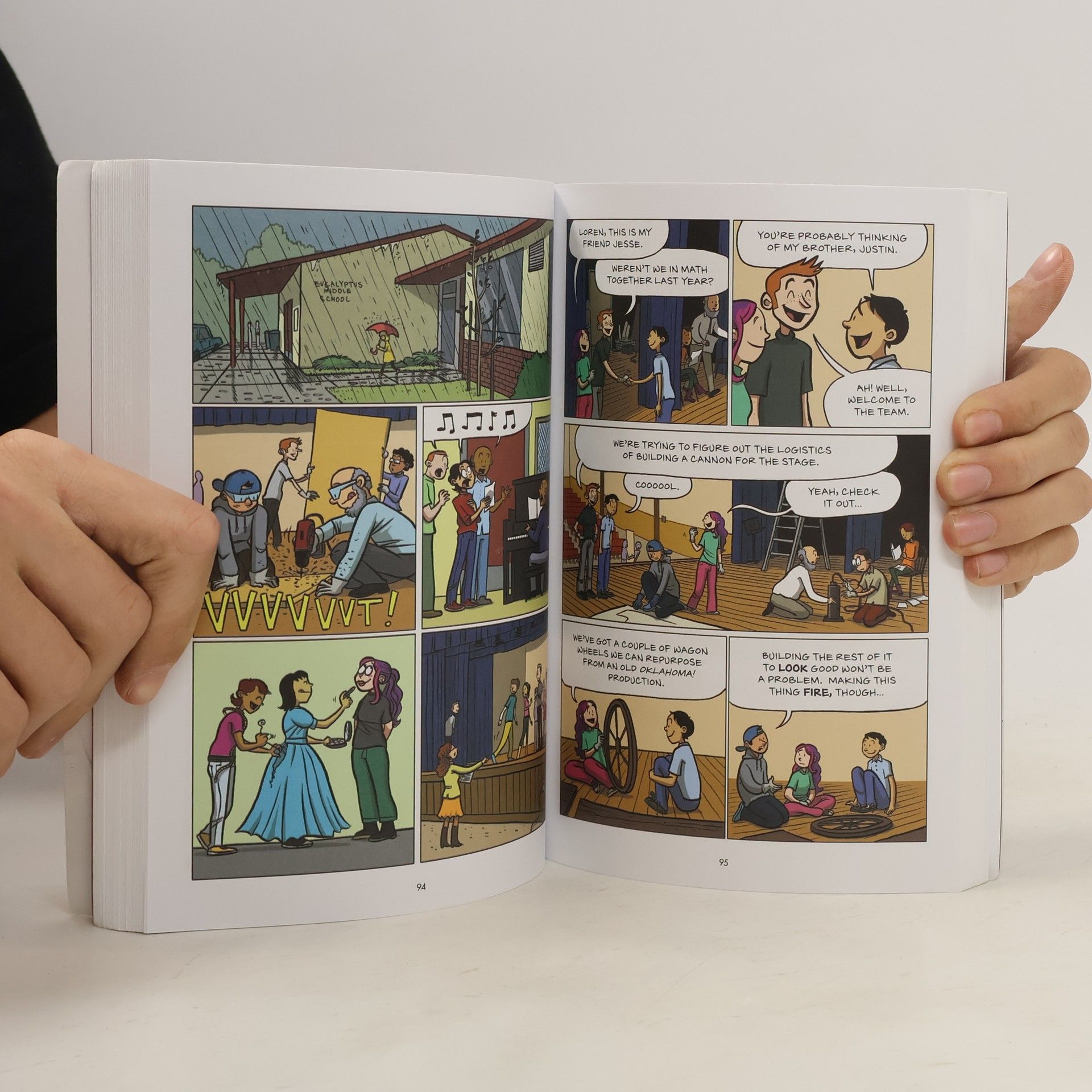 Raina Telgemeier Drama