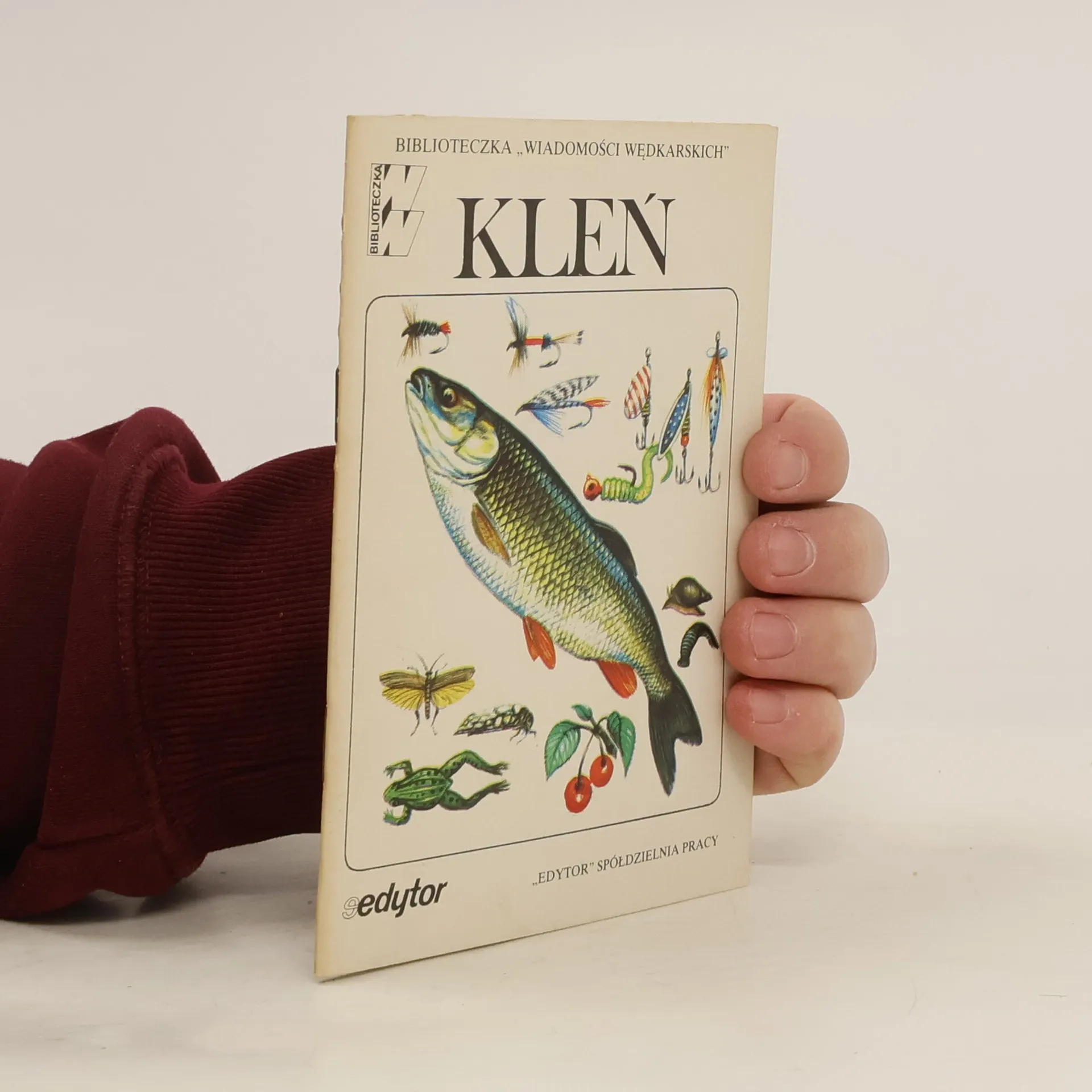 Kleń. Biblioteczka Wiadomości wędkarskich | Book | Paperback | kolektiv | PL