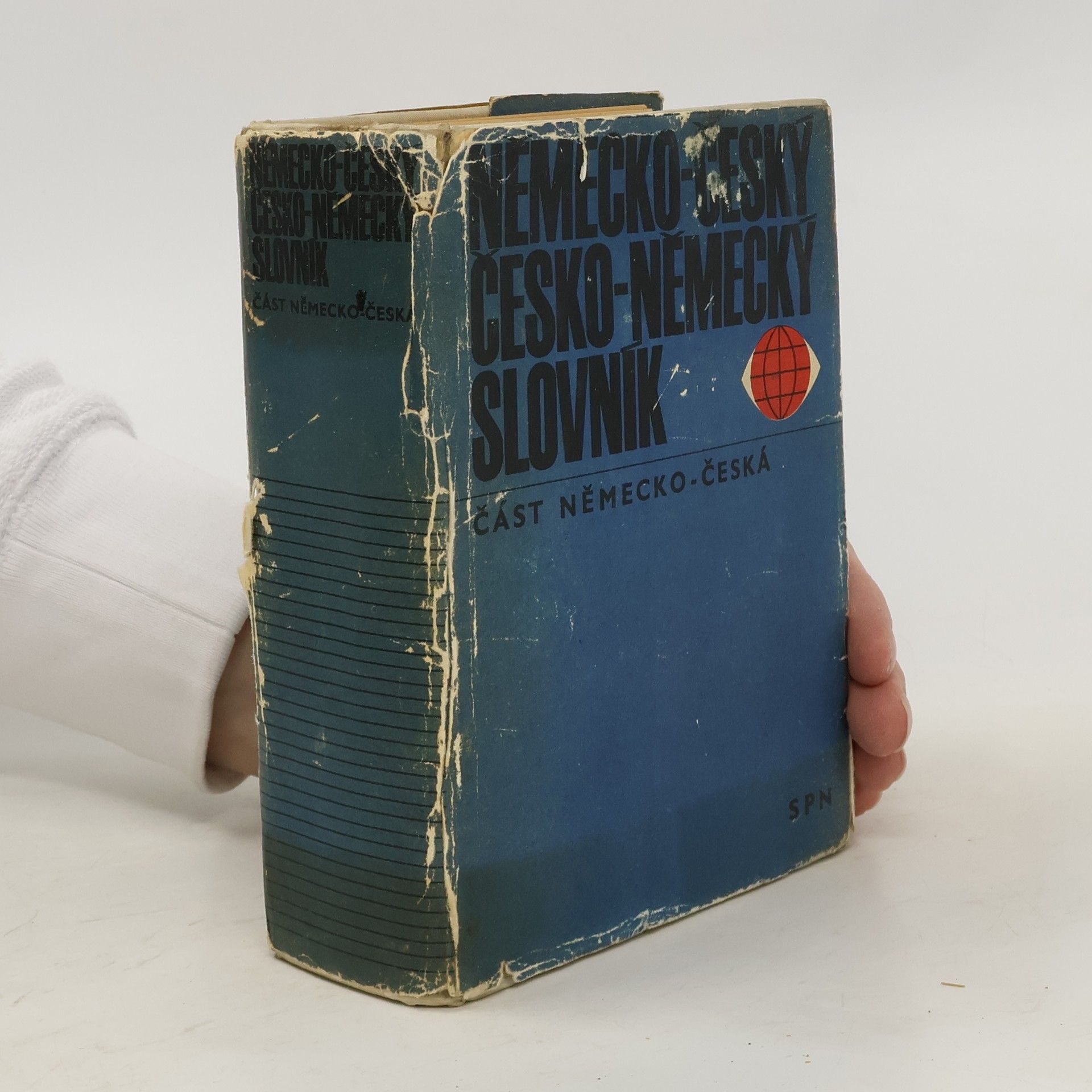 AA.VV. Německo-český a česko-německý slovník