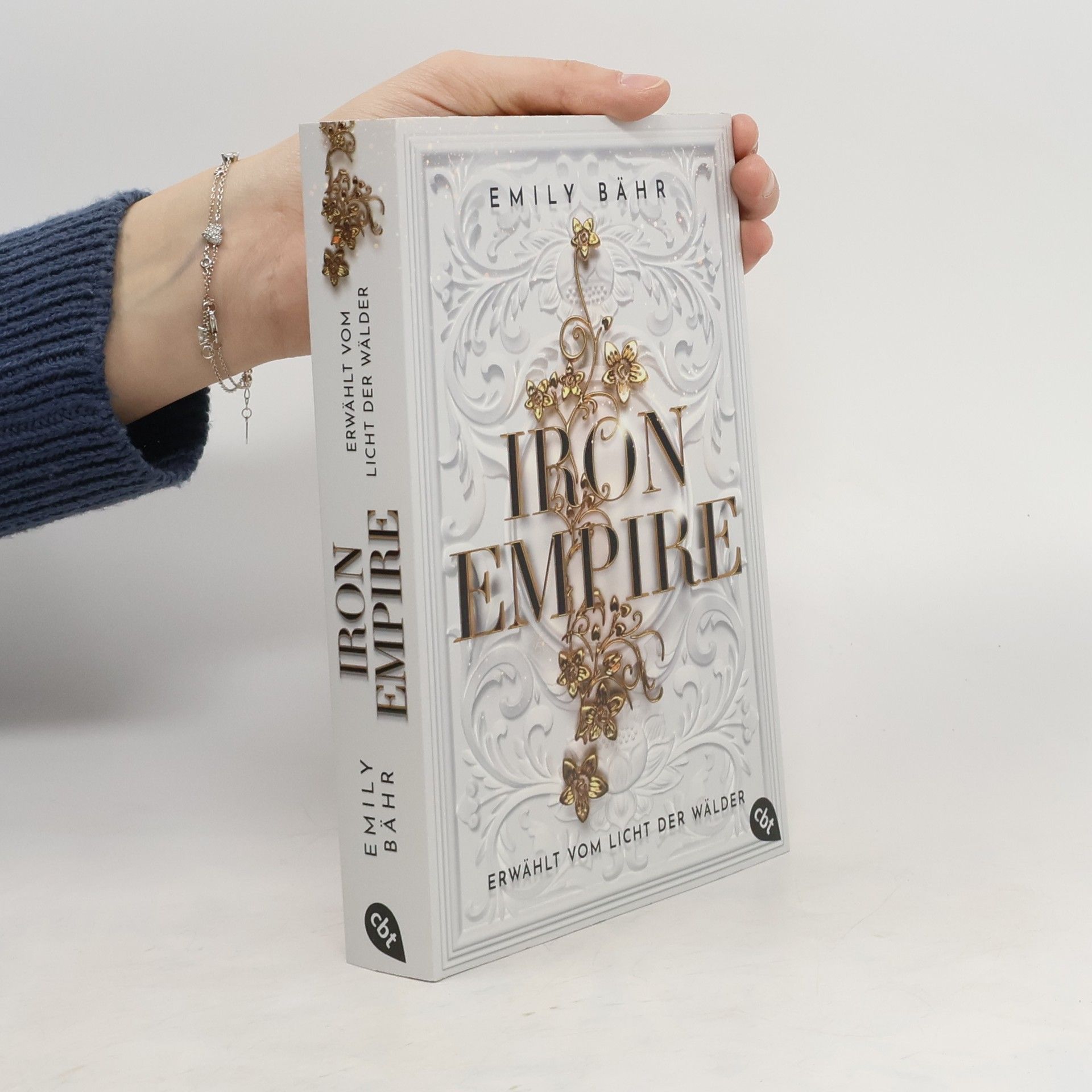 Emily Bähr Iron Empire – Erwählt vom Licht der Wälder