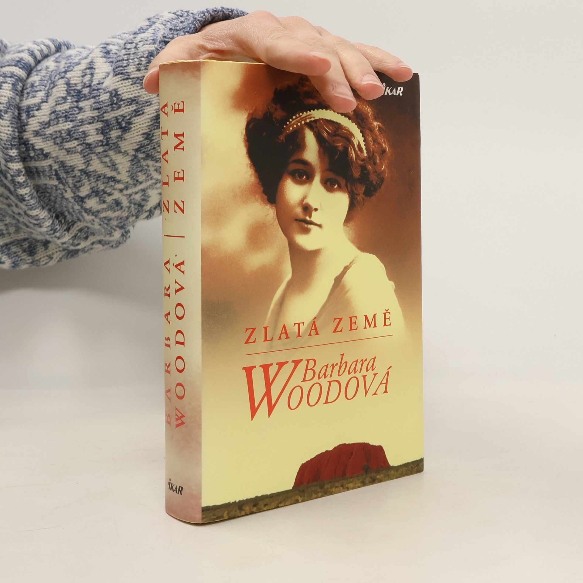 Barbara Wood Zlatá země