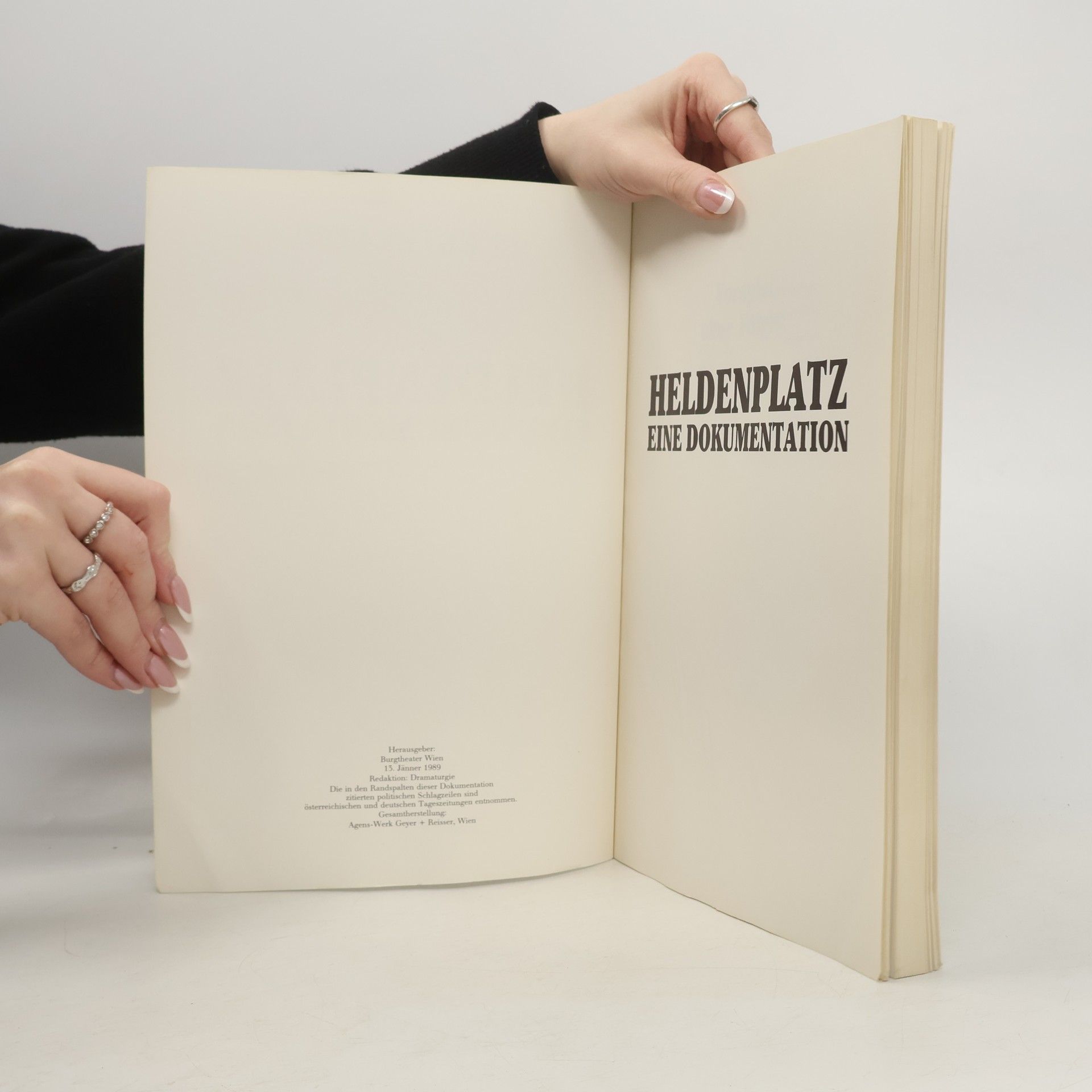 Autorenkollektiv Heldenplatz: eine Dokumentation