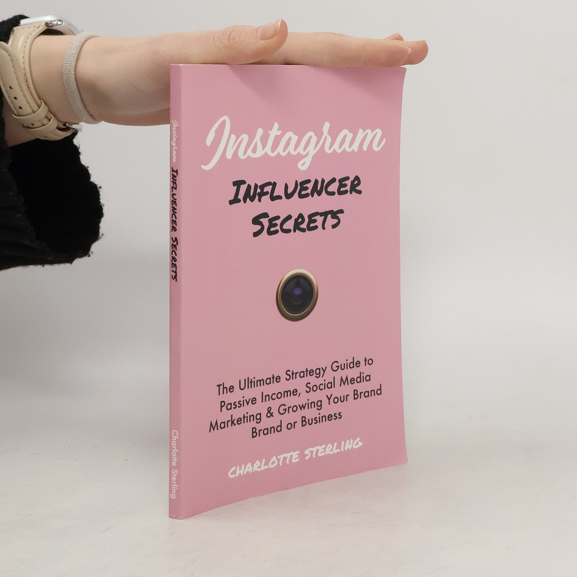 Charlotte Sterling Instagram. Influencer Secrets