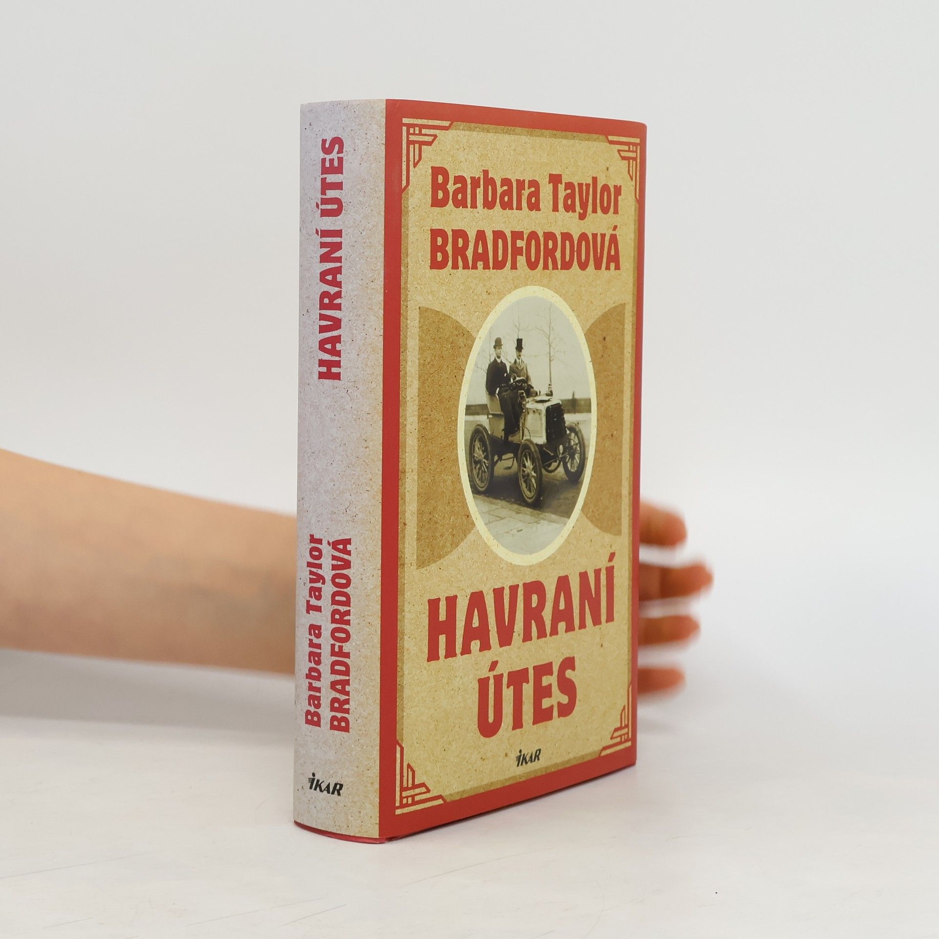 Barbara Taylor Bradfordová Havraní útes