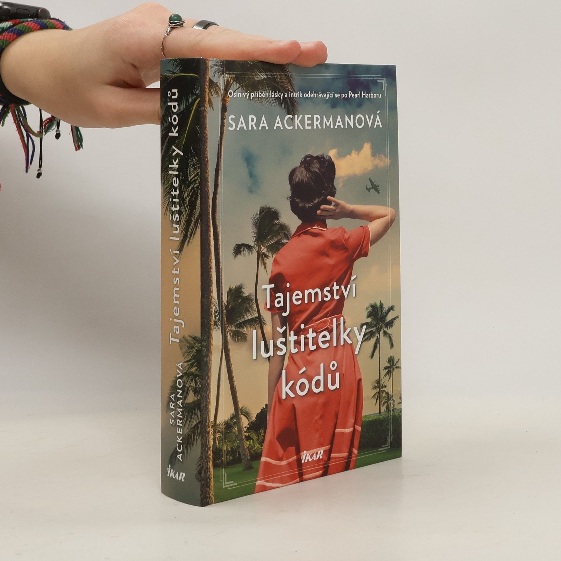 Sara Ackerman Tajemství luštitelky kódů