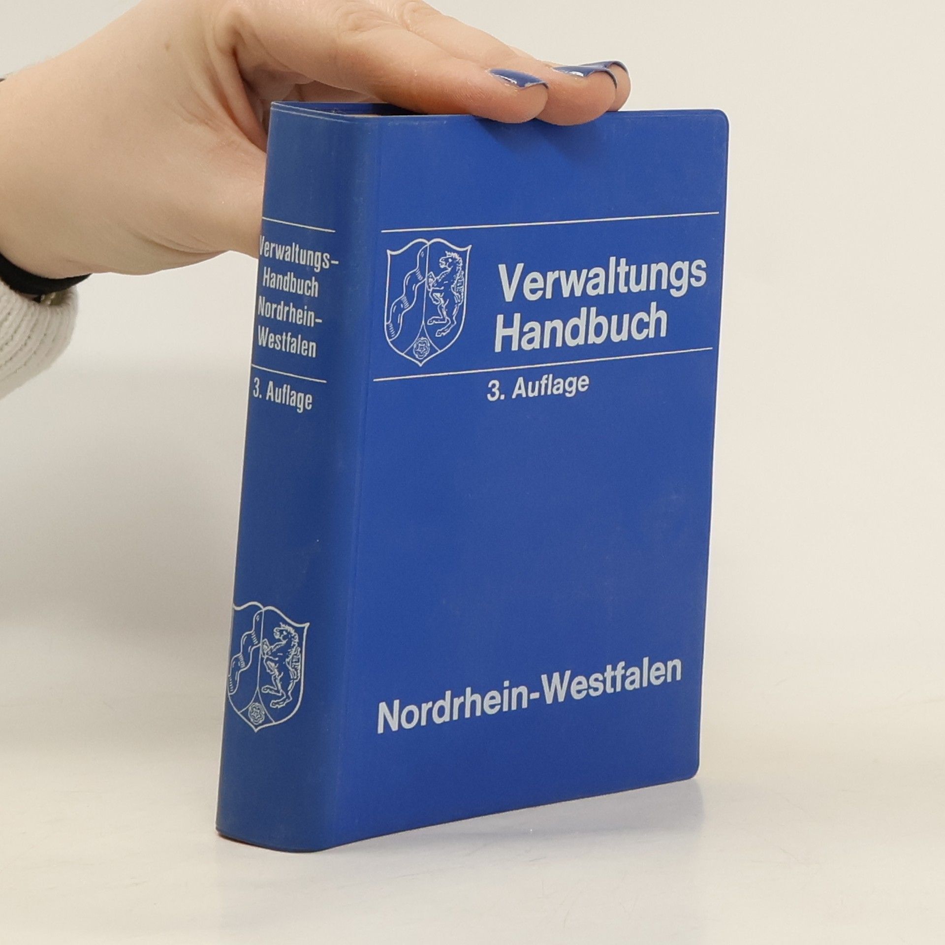 Various authors Verwaltungs Handbuch 3. Auflage