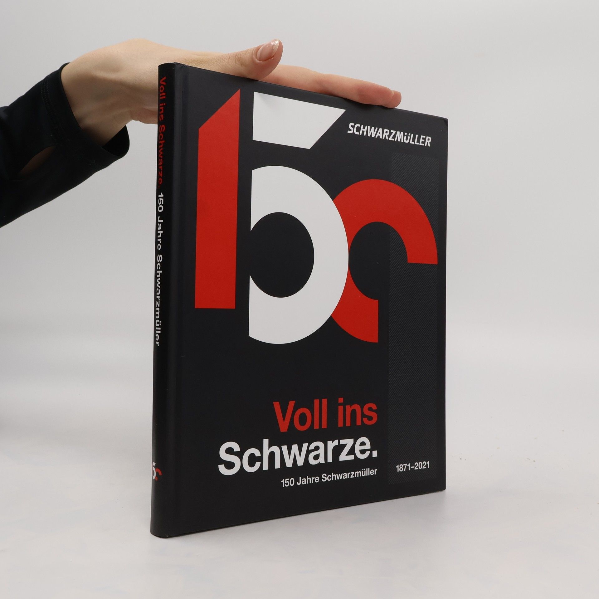 Roland Hartwig Voll ins Schwarze