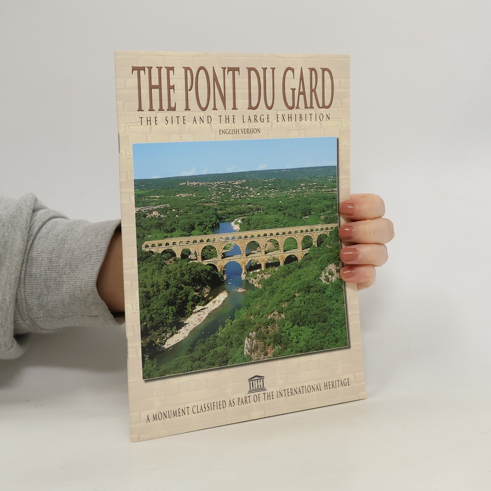 AA.VV. The Pont du Gard