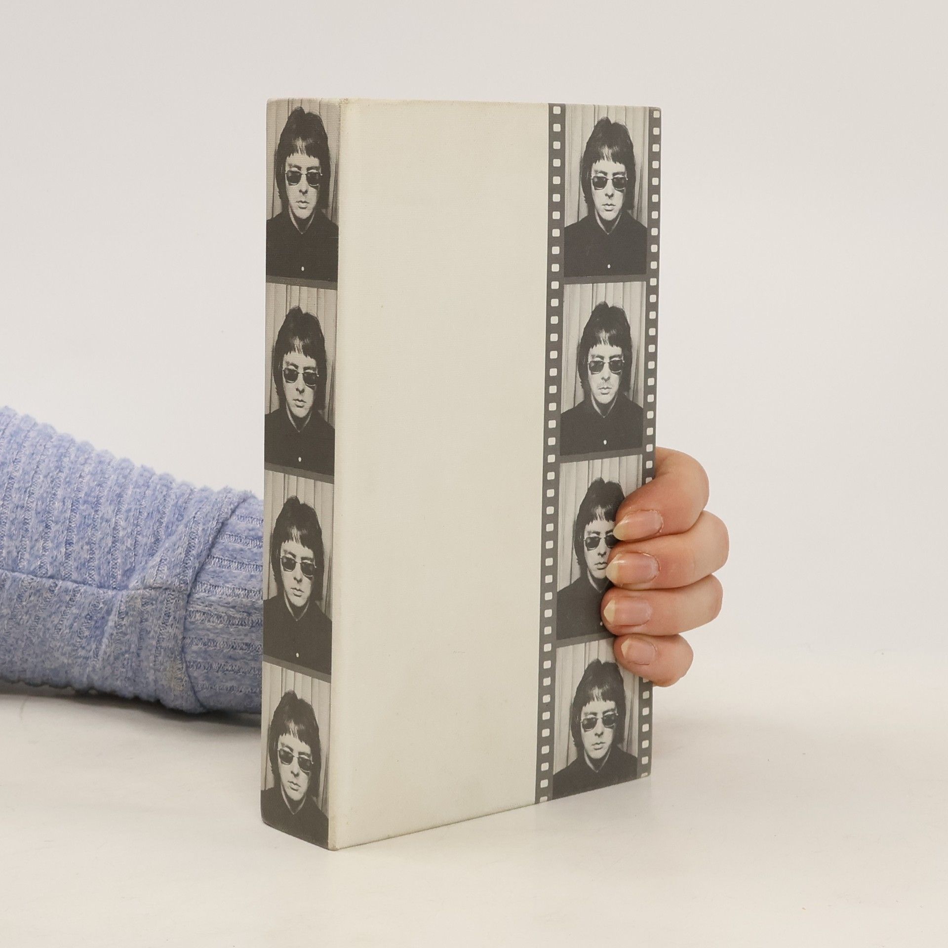 Peter Handke Peter Handke. Prosa Gedichte Theaterstücke Hörspiel Aufsätze