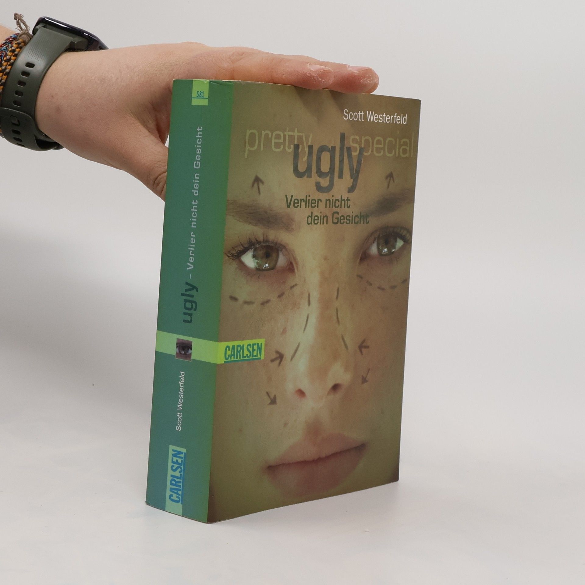 Scott Westerfeld Ugly