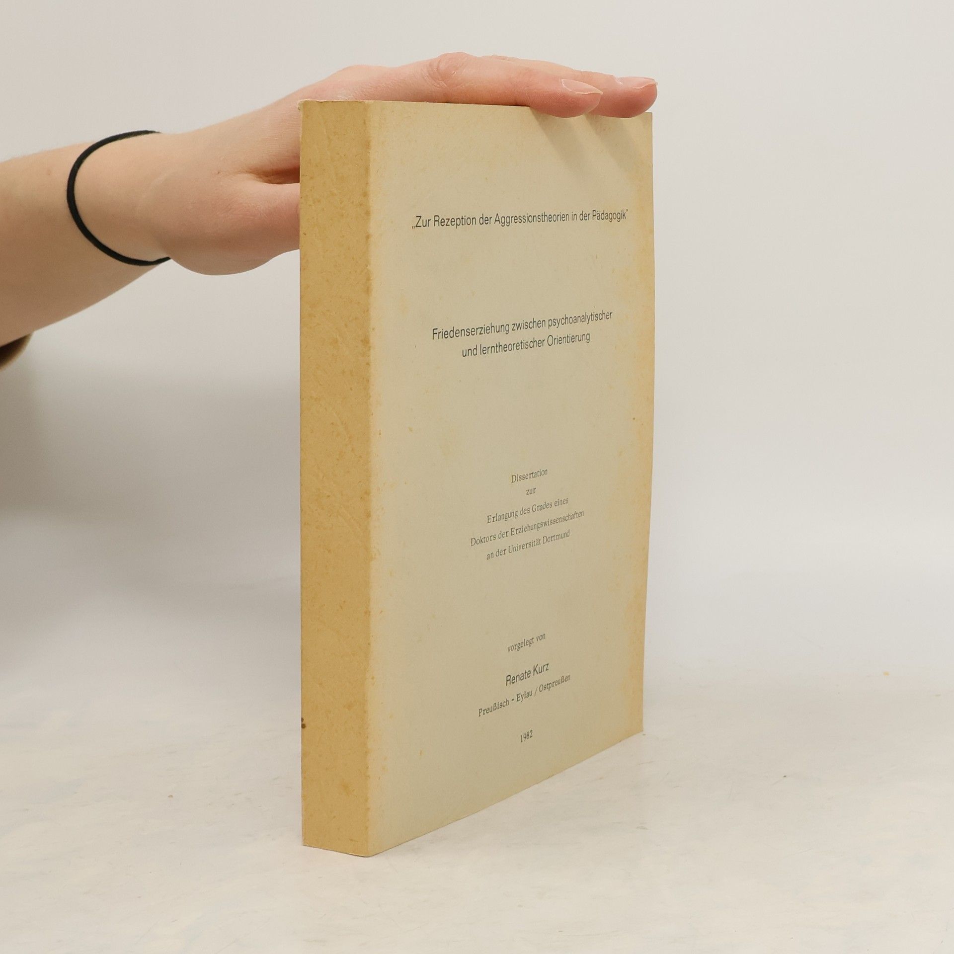 kolektiv Friedenserziehung zwischen psychoanalytischer und lerntheoretischer Orientierung