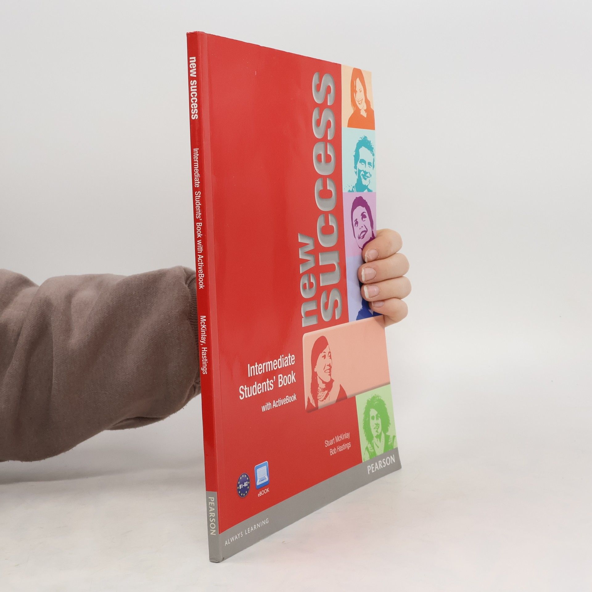 Stuart McKinlay New success : intermediate. Students' book with ActiveBook