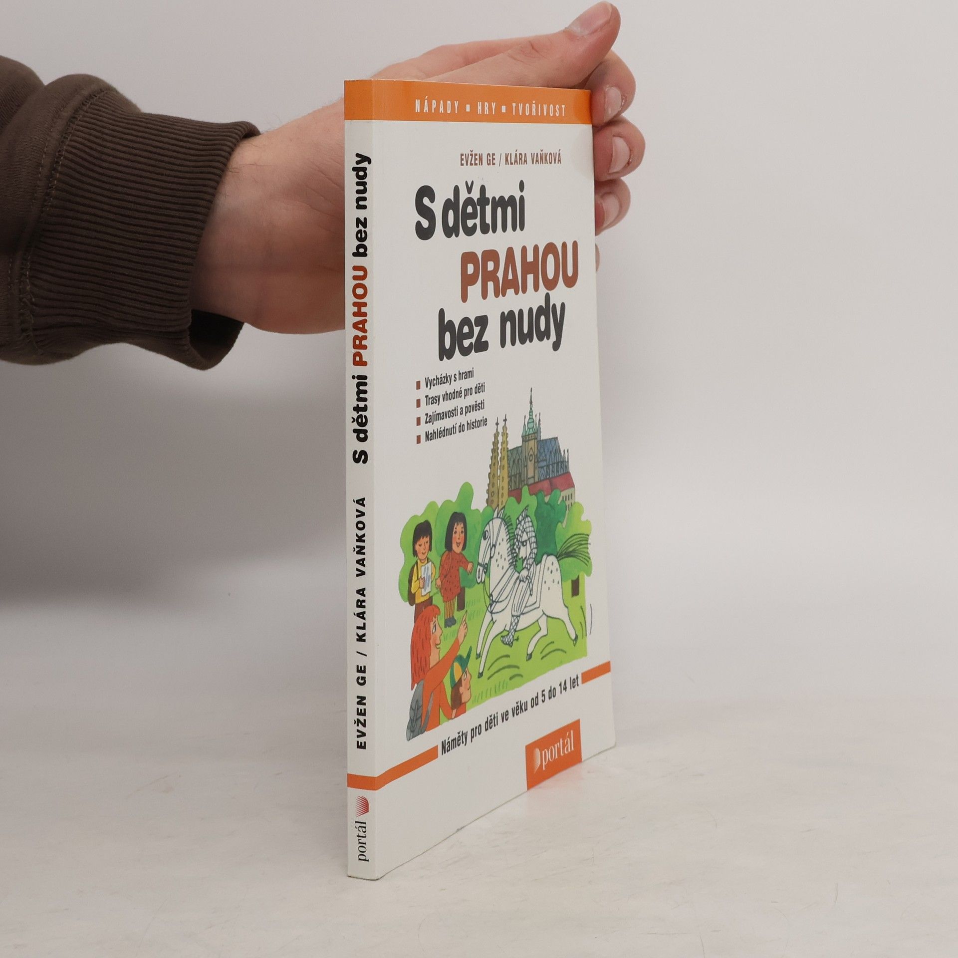 Evžen Ge S dětmi Prahou bez nudy