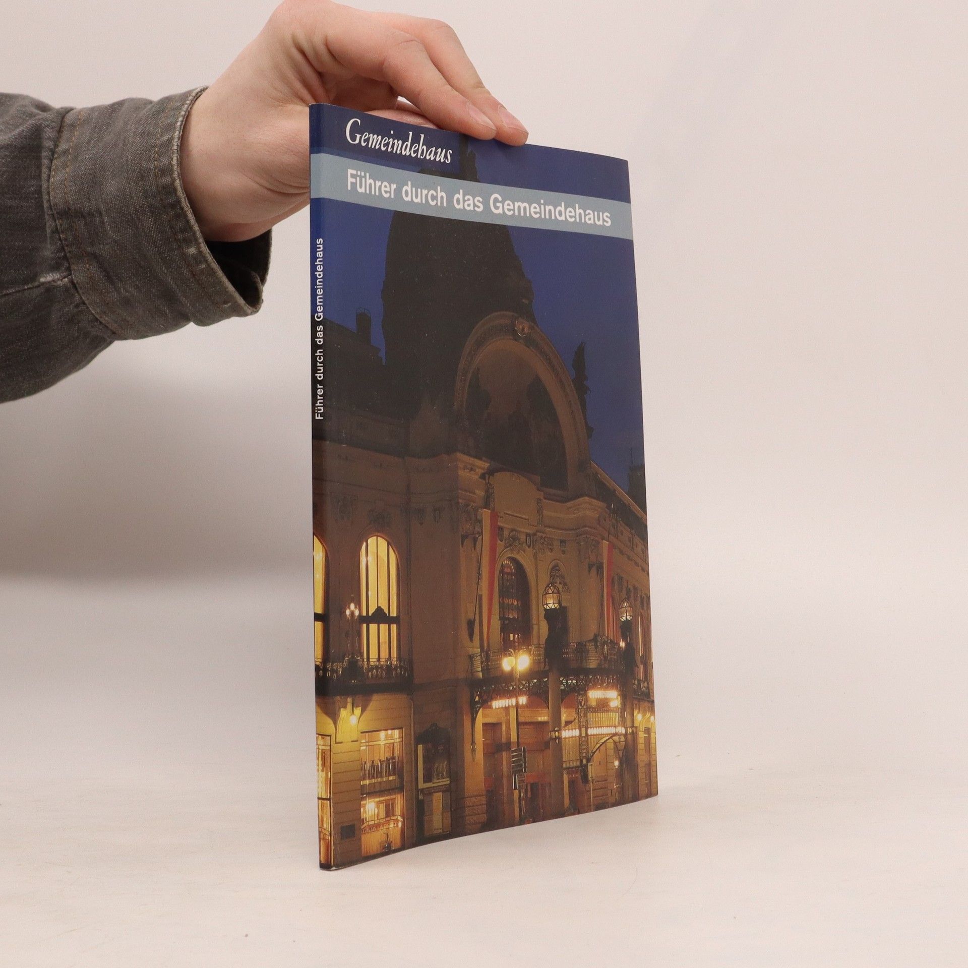 Auteurscollectief Führer durch das Gemeindehaus