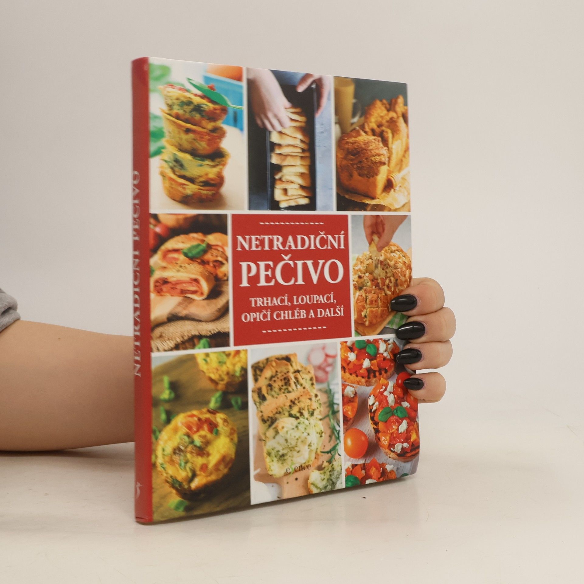 kolektiv Netradiční pečivo. Trhací, loupací, opičí chléb a spousta dalších