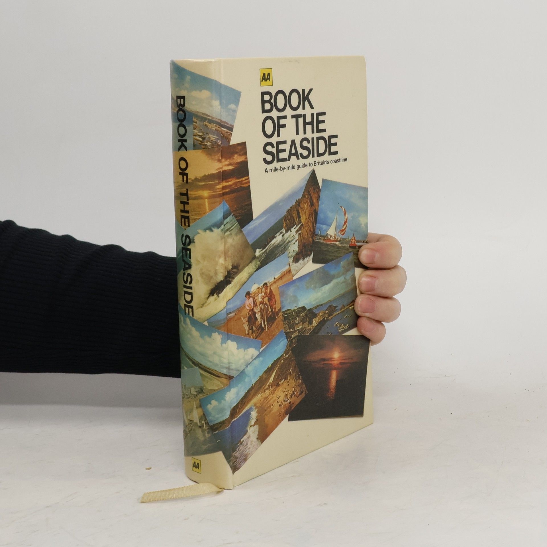 kolektiv Book of the Seaside