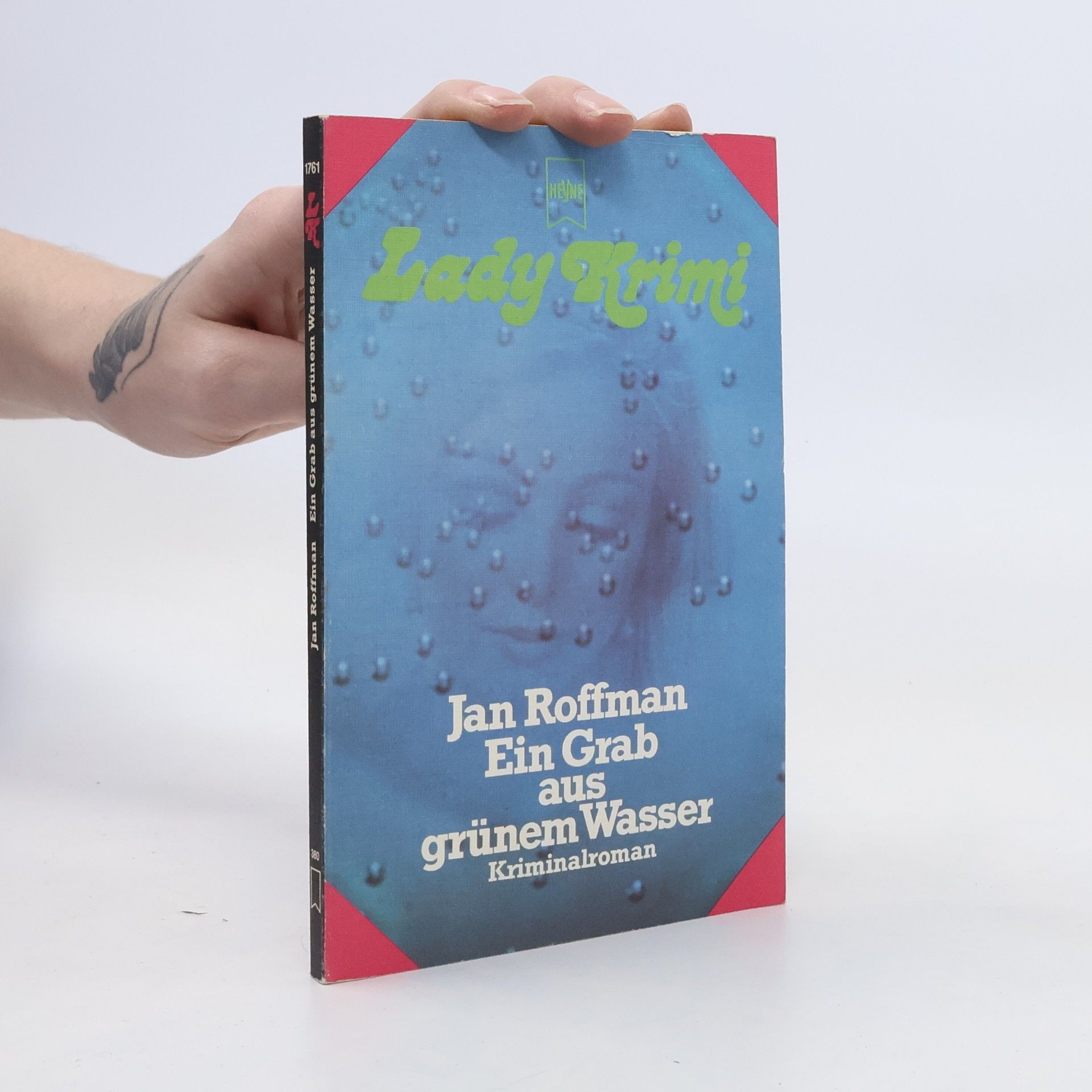 Jan Roffman Ein Grab aus grünem Wasser.