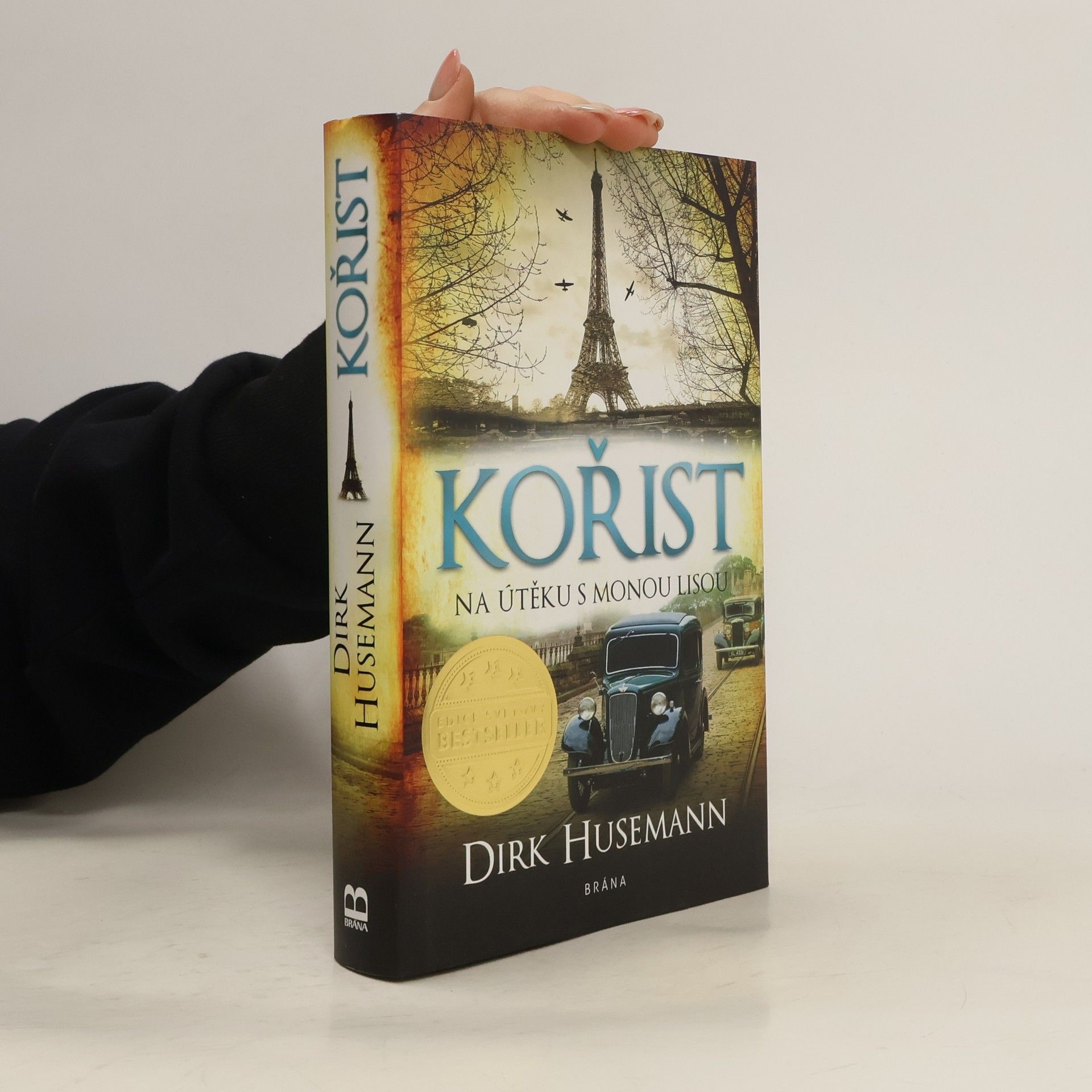 Dirk Husemann Kořist : na útěku s Monou Lisou