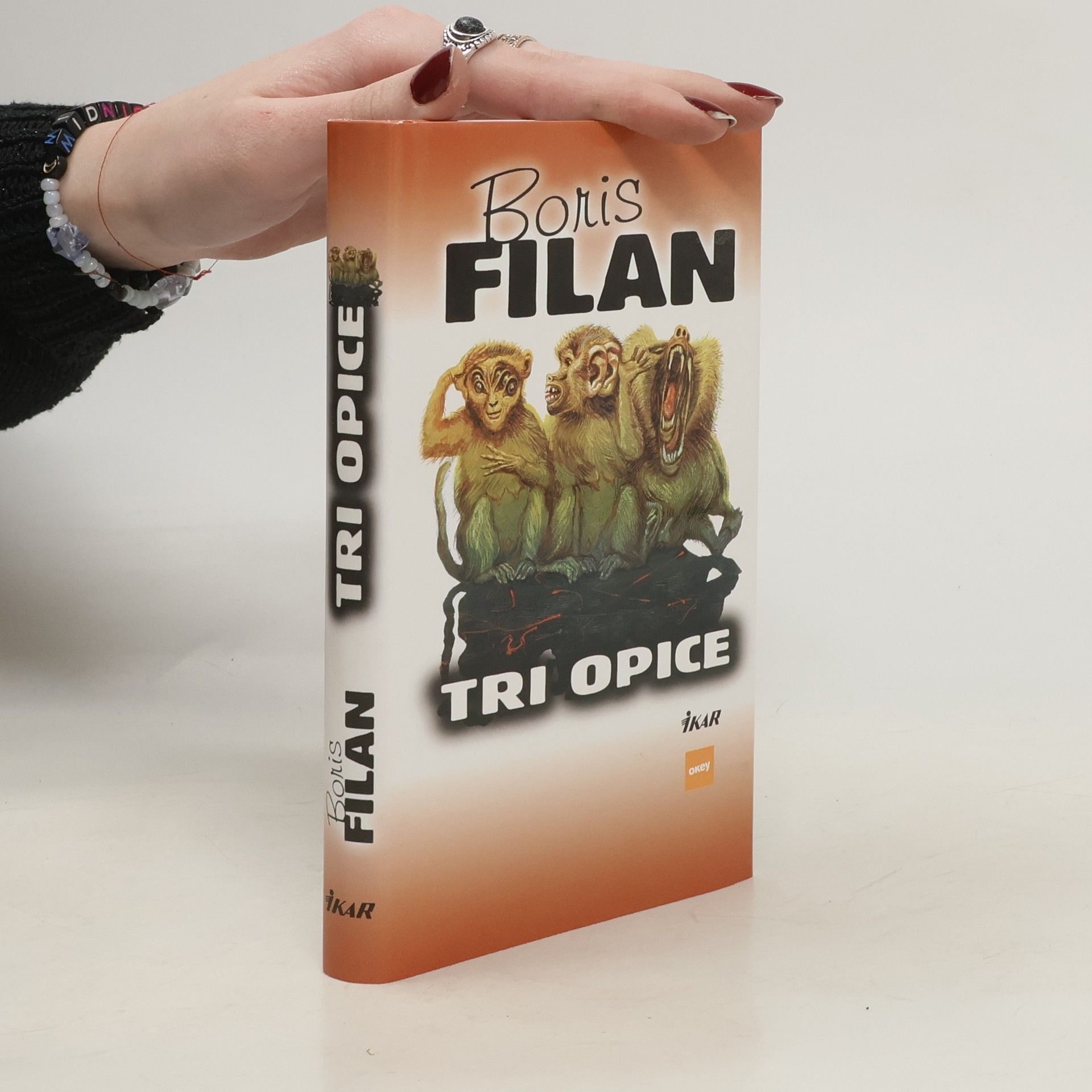 Boris Filan Tri opice