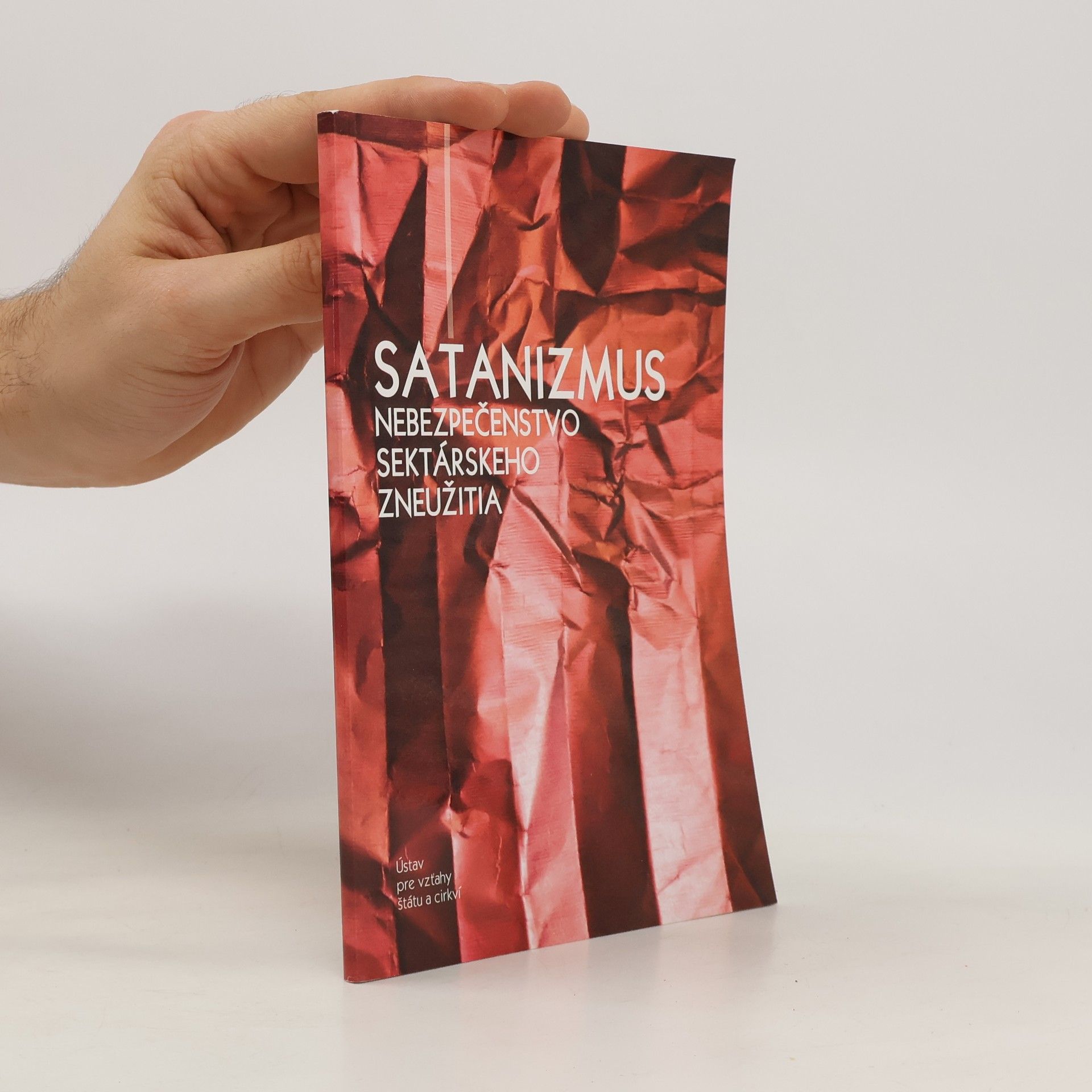 Mária Cíferská Satanizmus : nebezpečenstvo sektárskeho zneužitia