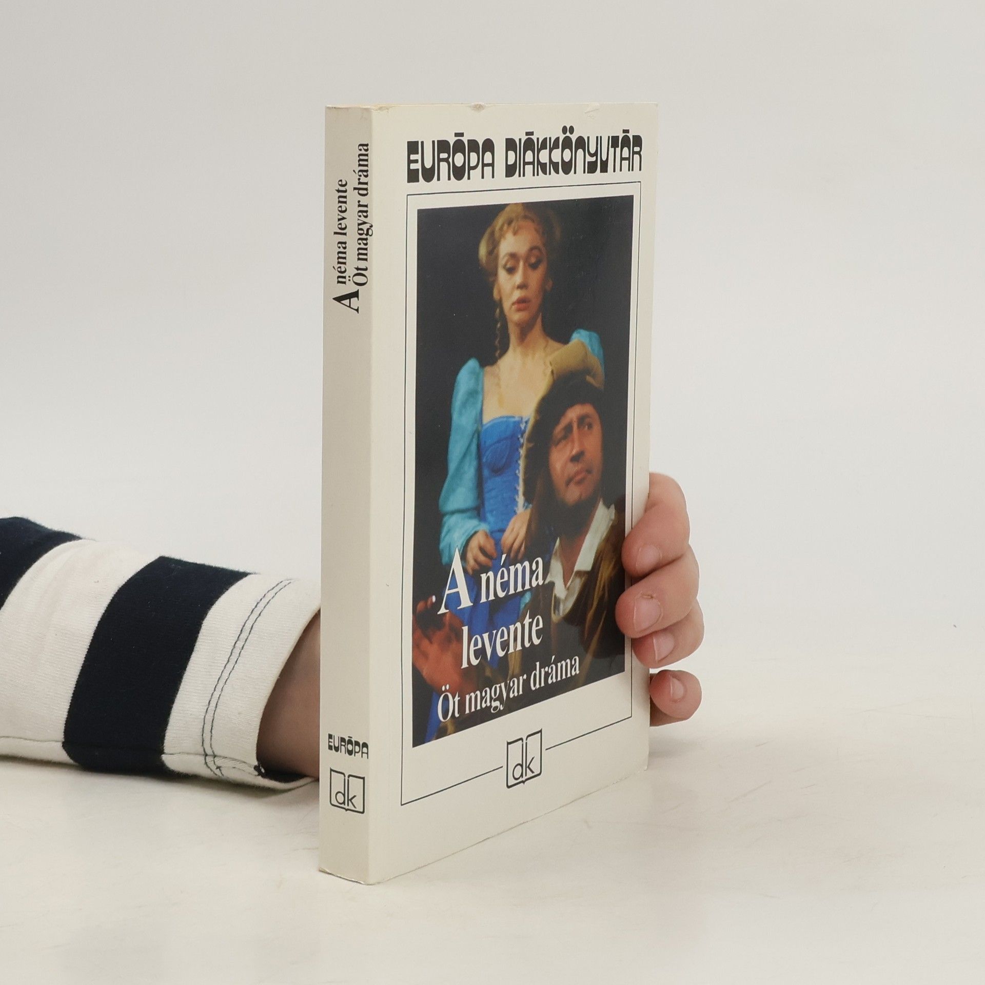Collectif d'auteurs A nemá levente