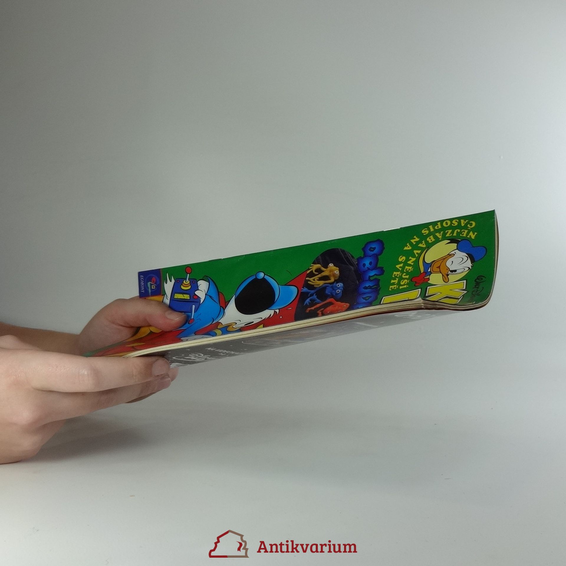 Autorenkollektiv Kačer Donald. Číslo 25/2001