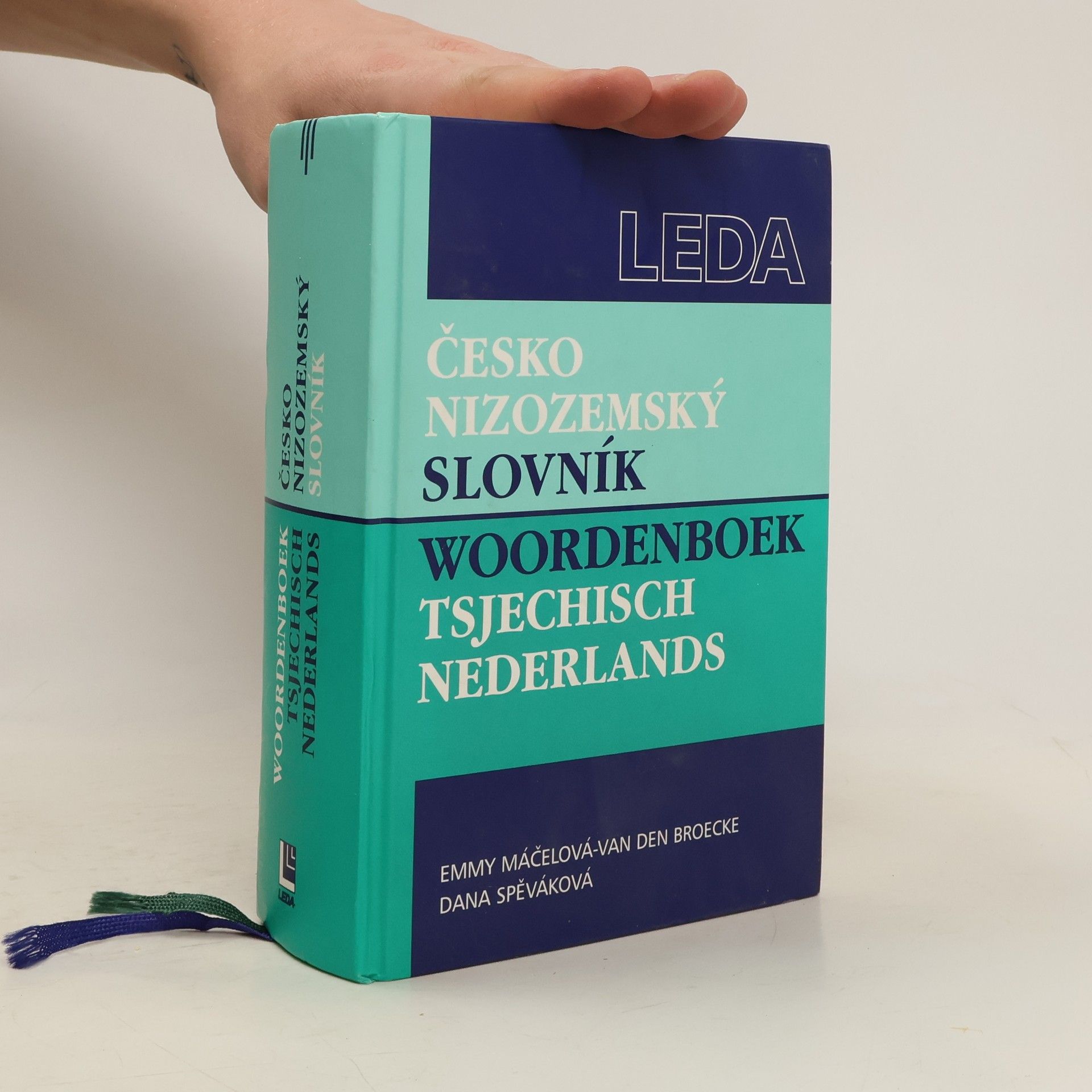 Emmy Máčelová van den Broecke Česko-nizozemský slovník