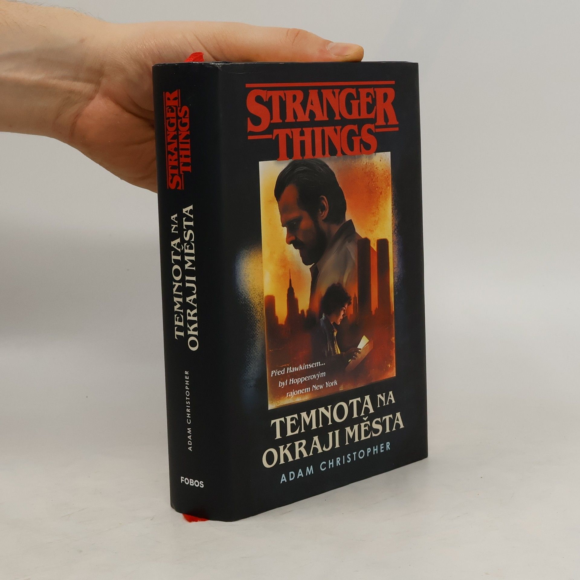 Adam Christopher Stranger Things. Temnota na okraji města