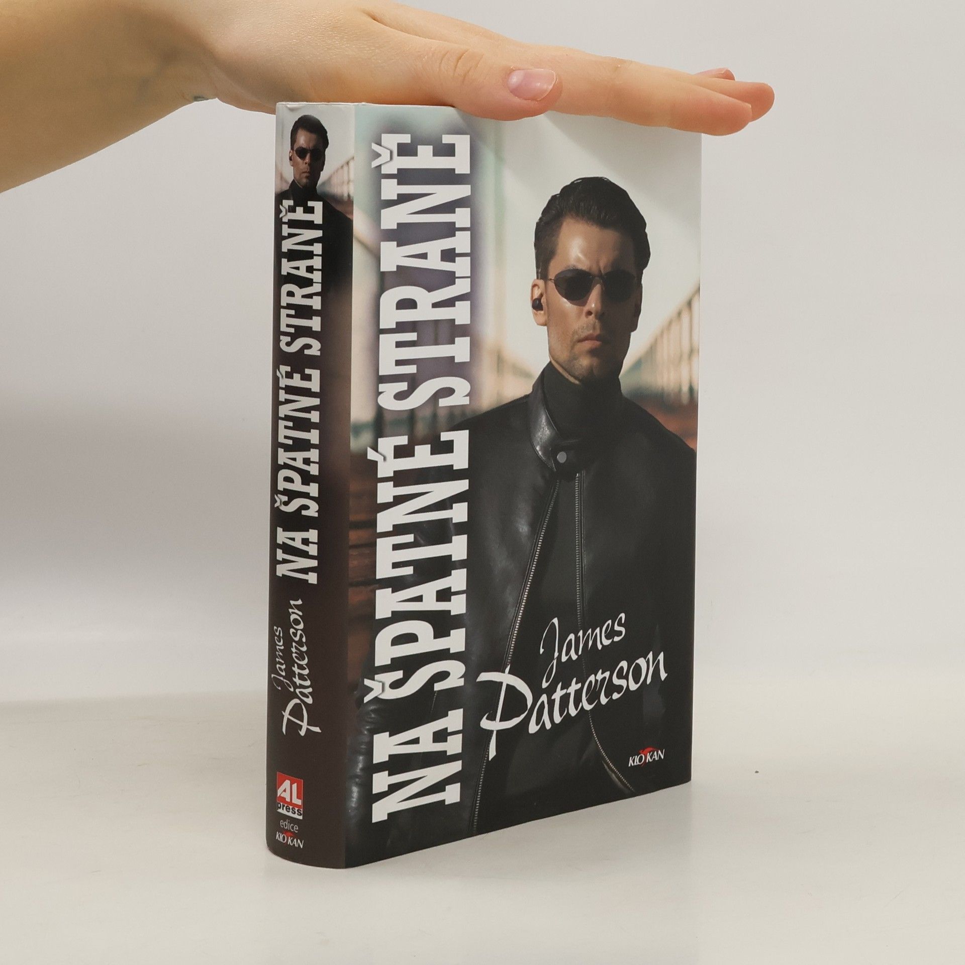 James Patterson Na špatné straně