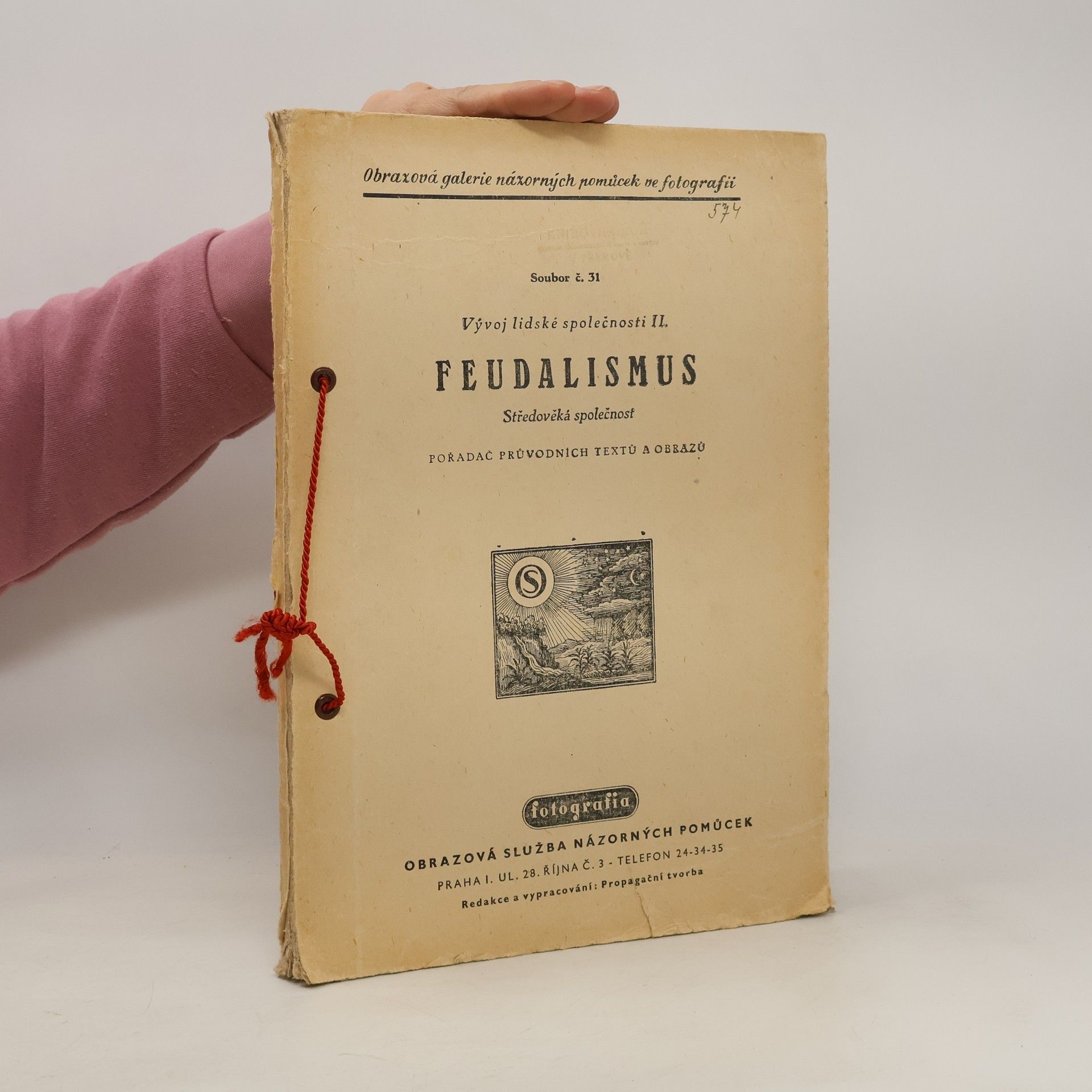 Autorenkollektiv Vývoj lidské společnosti II. Feudalismus