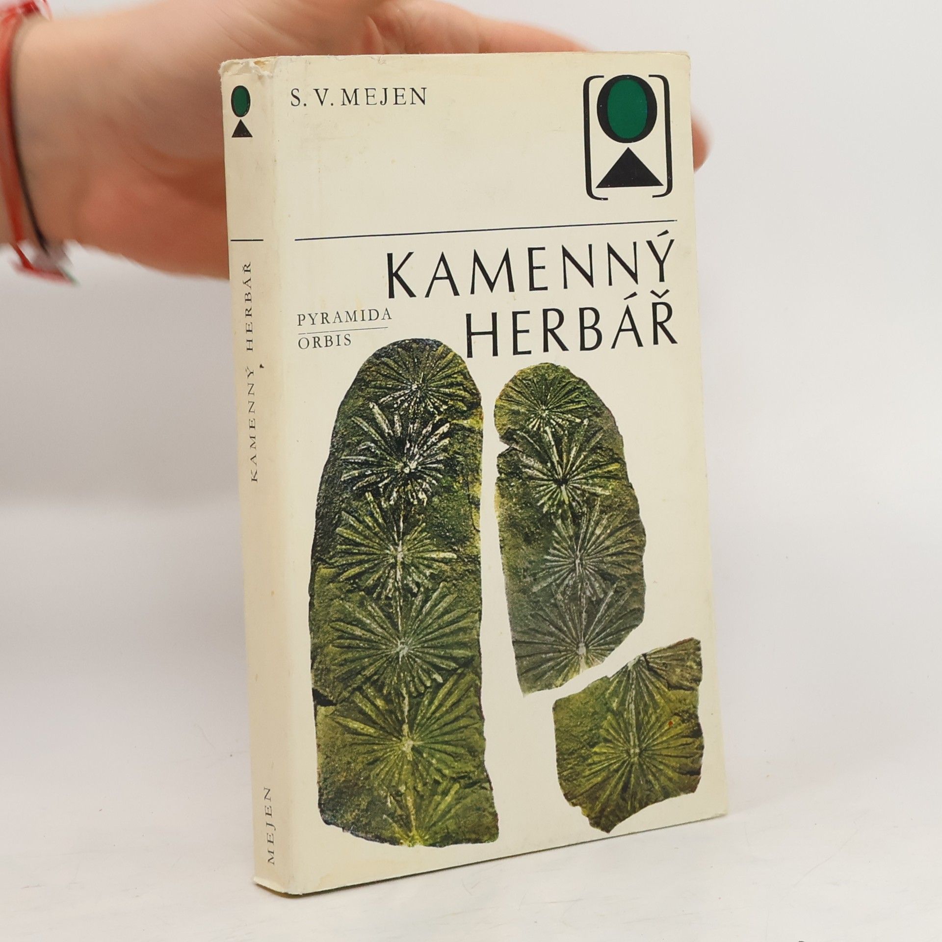 Sergej Viktorovič Mejen Kamenný herbář