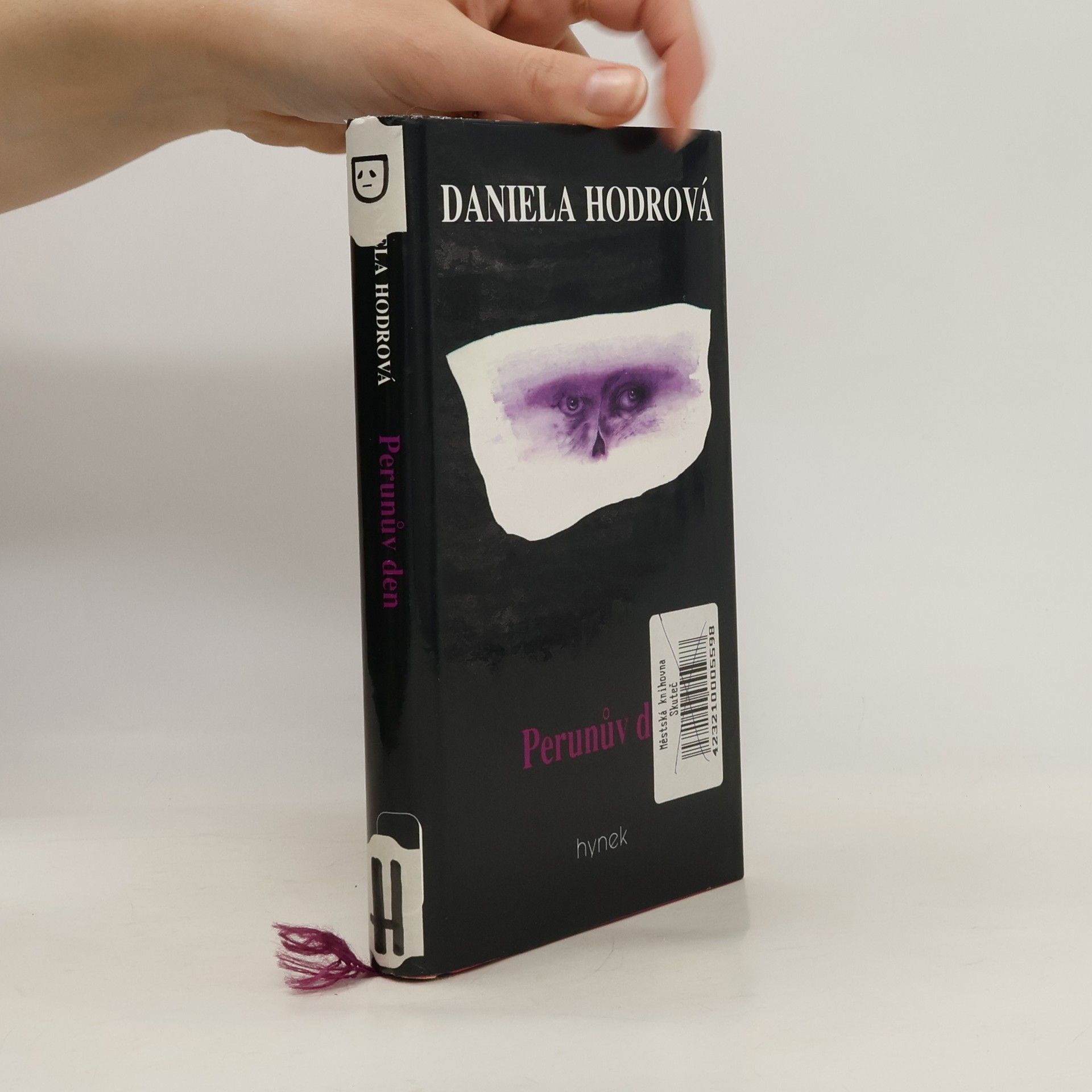 Daniela Hodrova Perunův den