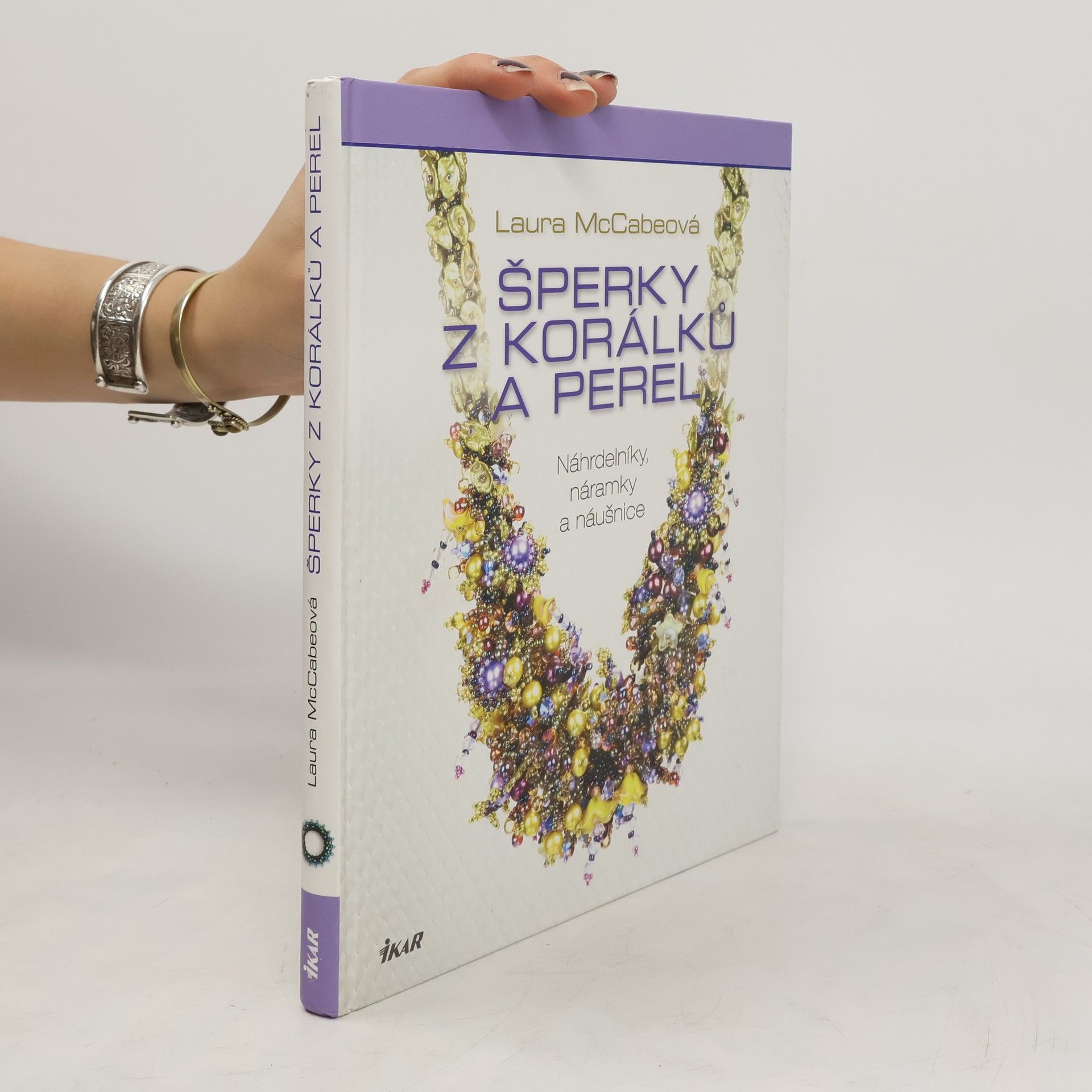 Laura McCabe Šperky z korálků a perel