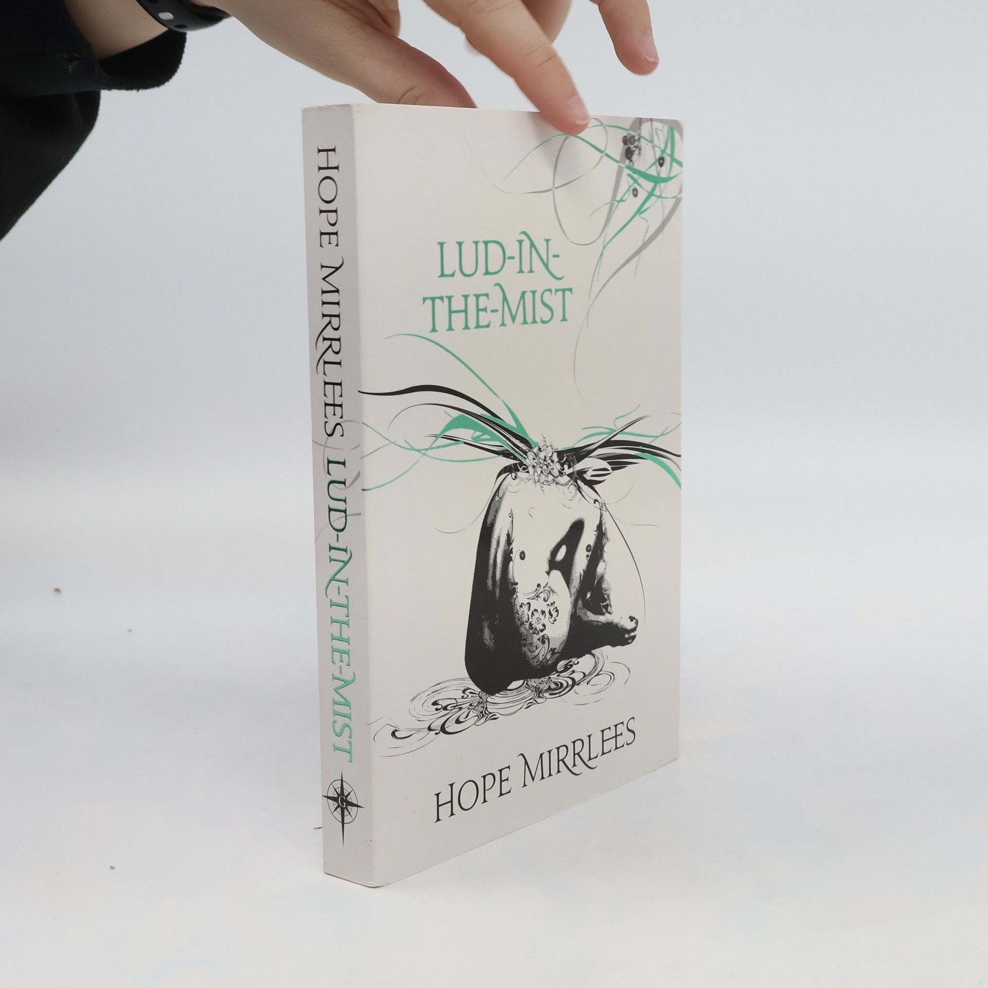 Hope Mirrlees Lud-in-the-mist