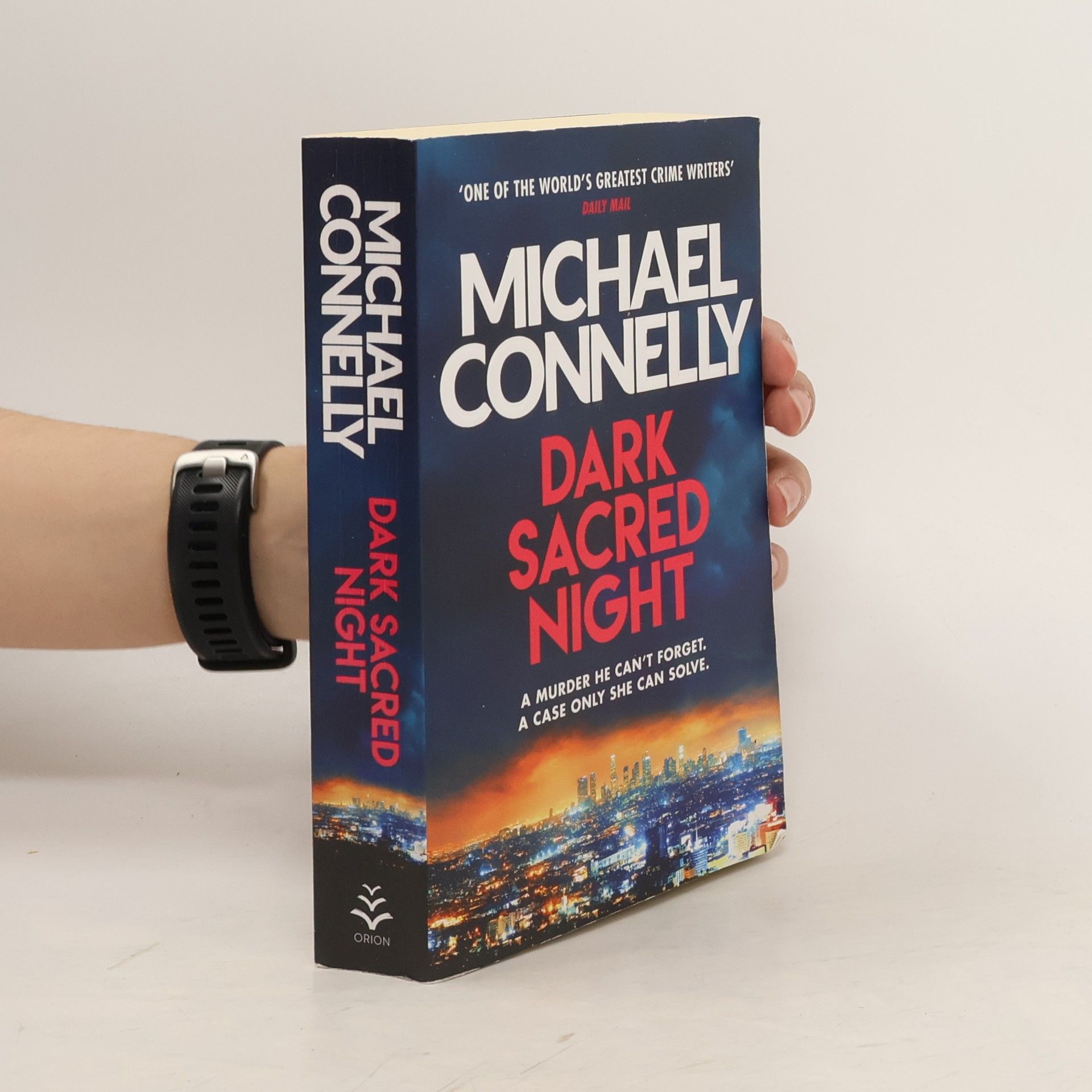 Michael Connelly Dark Sacred Night