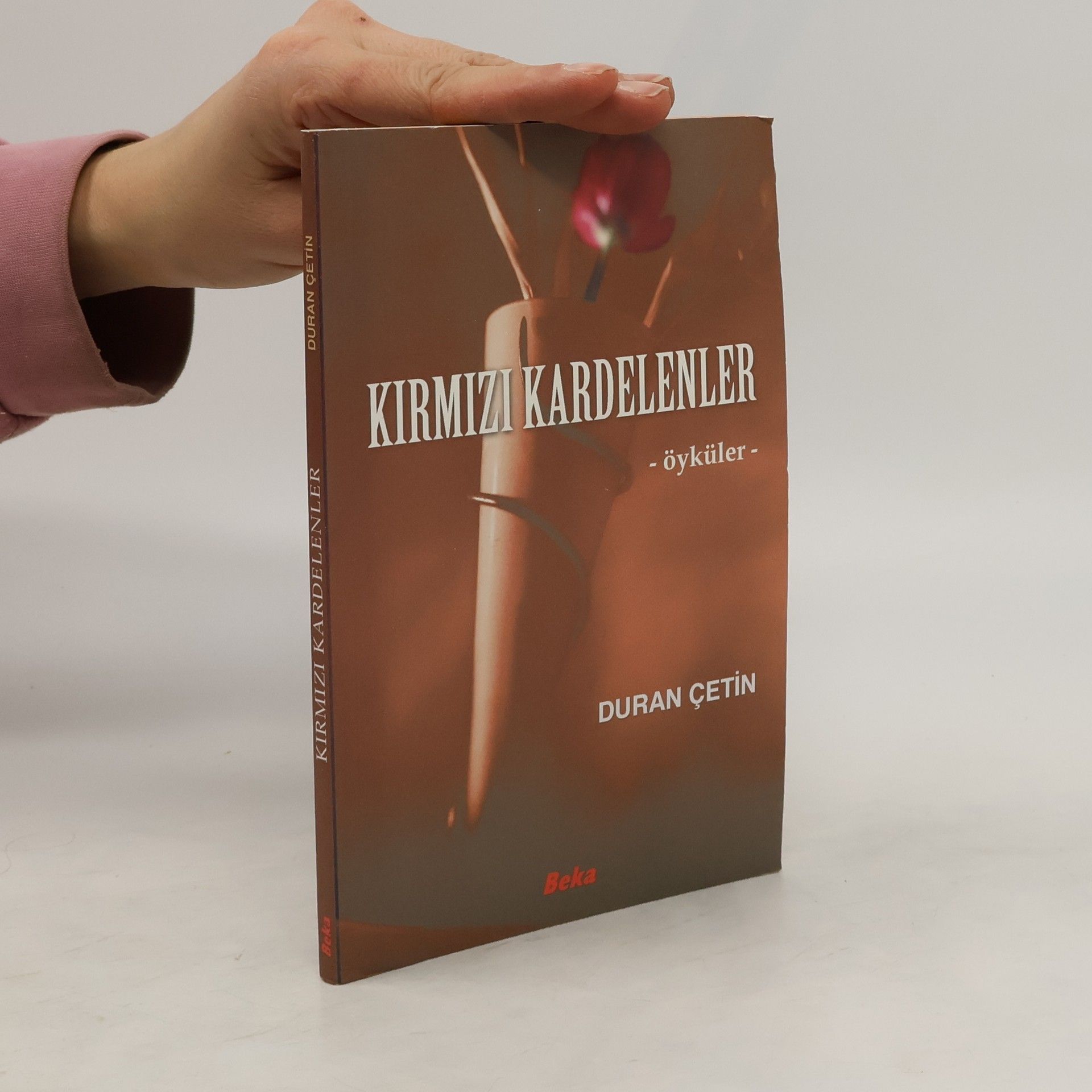 Duran Çetin Kırmızı Kardelenler