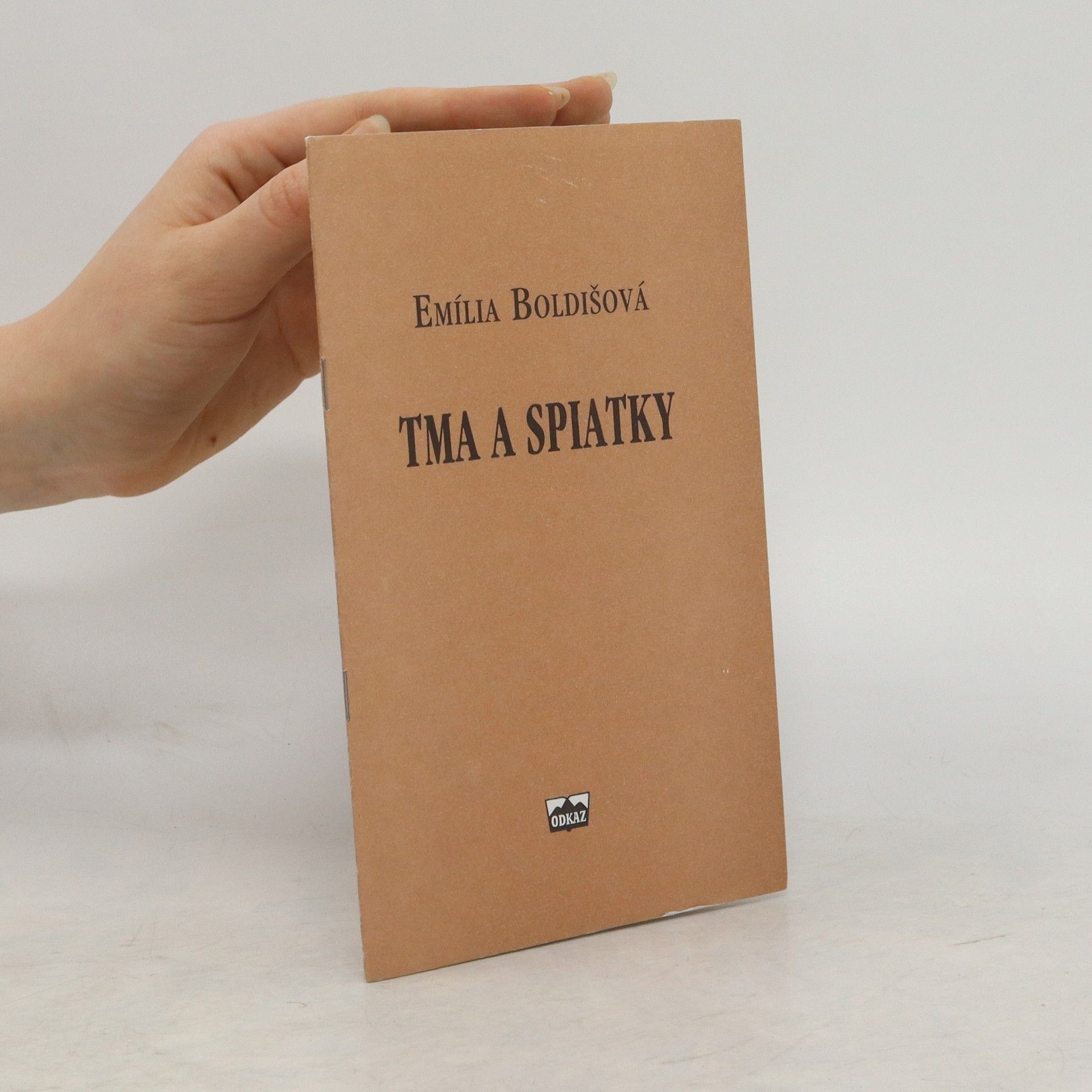 Emília Boldišová Tma a spiatky