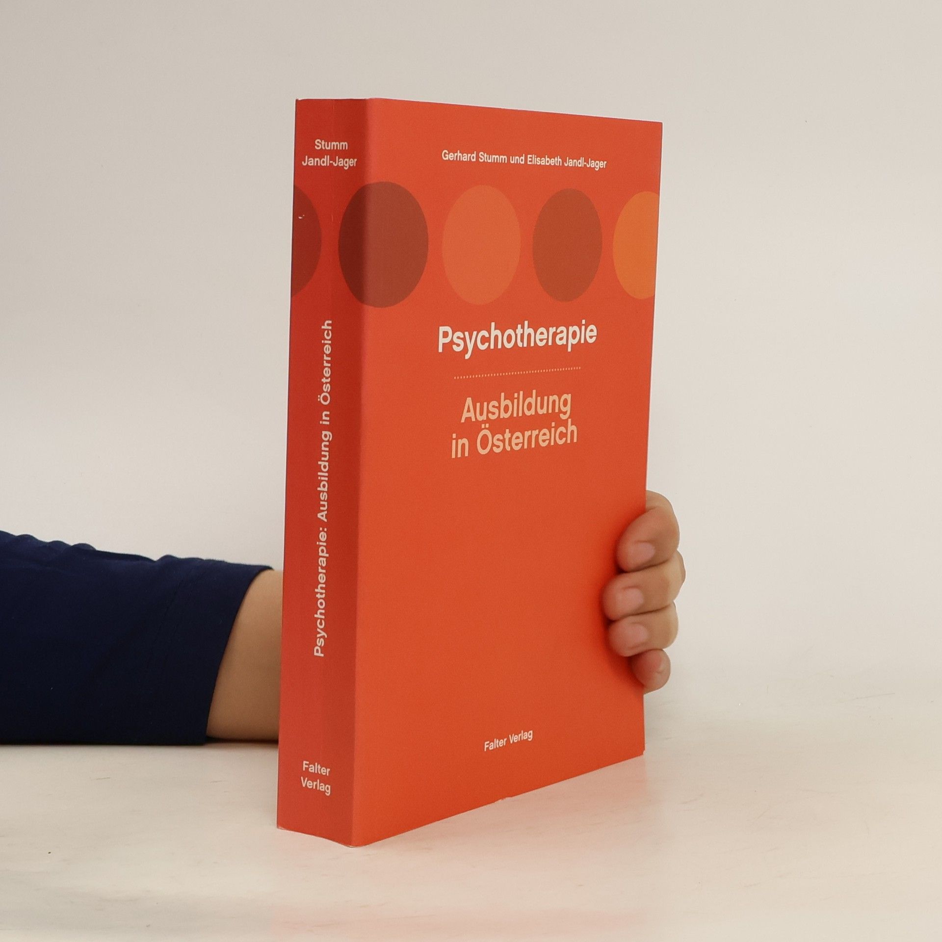 Gerhard Stumm Psychotherapie: Ausbildung in Österreich