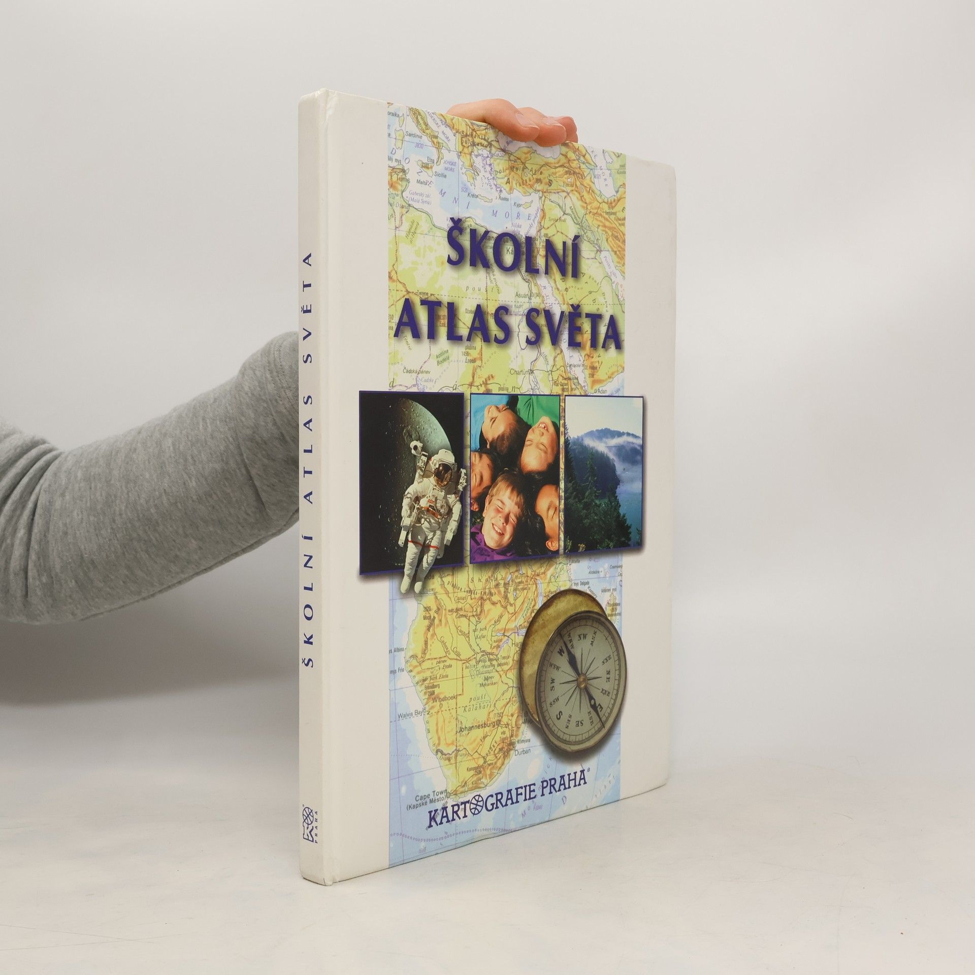 kolektiv Školní atlas světa