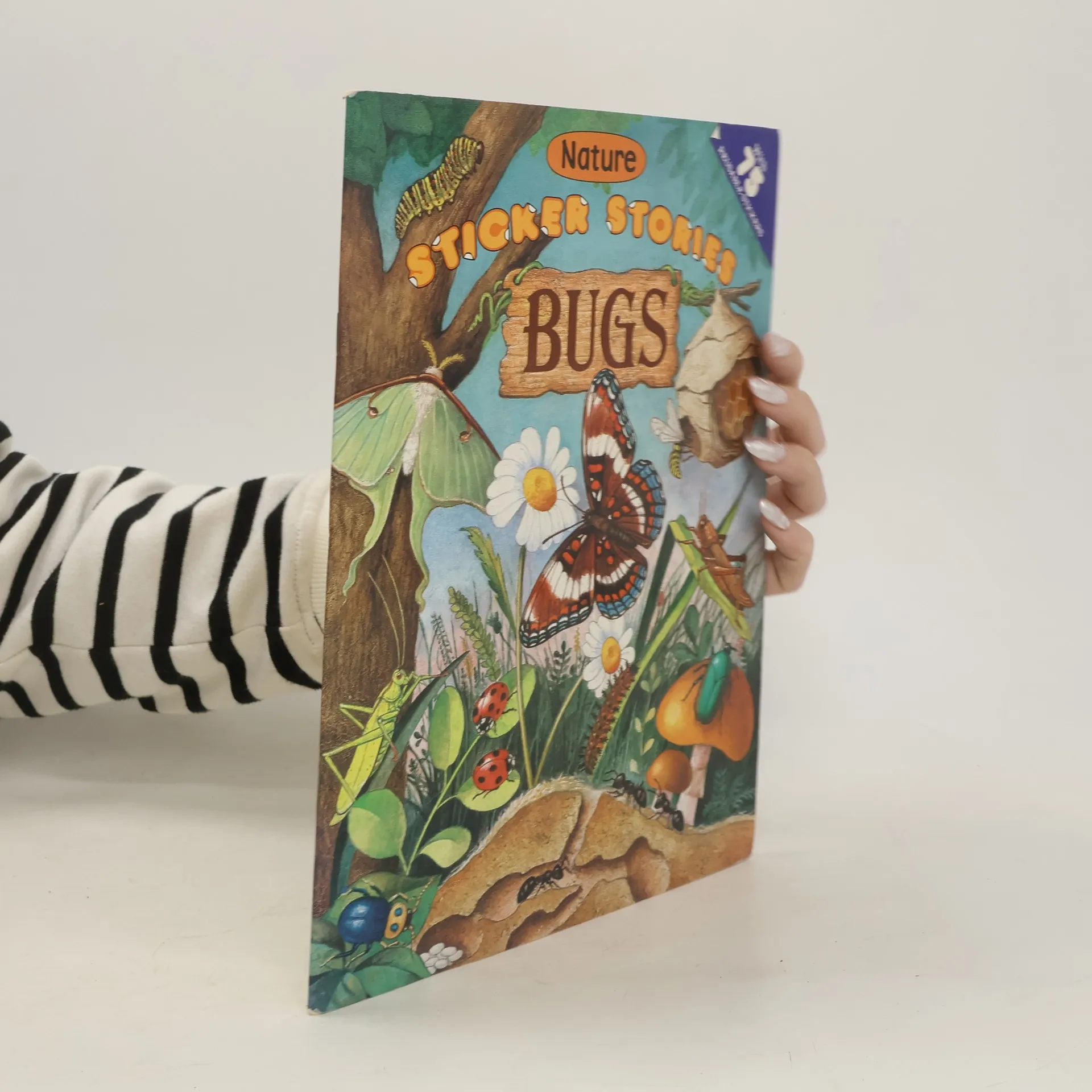 Nature Sticker Stories. Bugs  | Book | Paperback | Sonja Lamut | EN