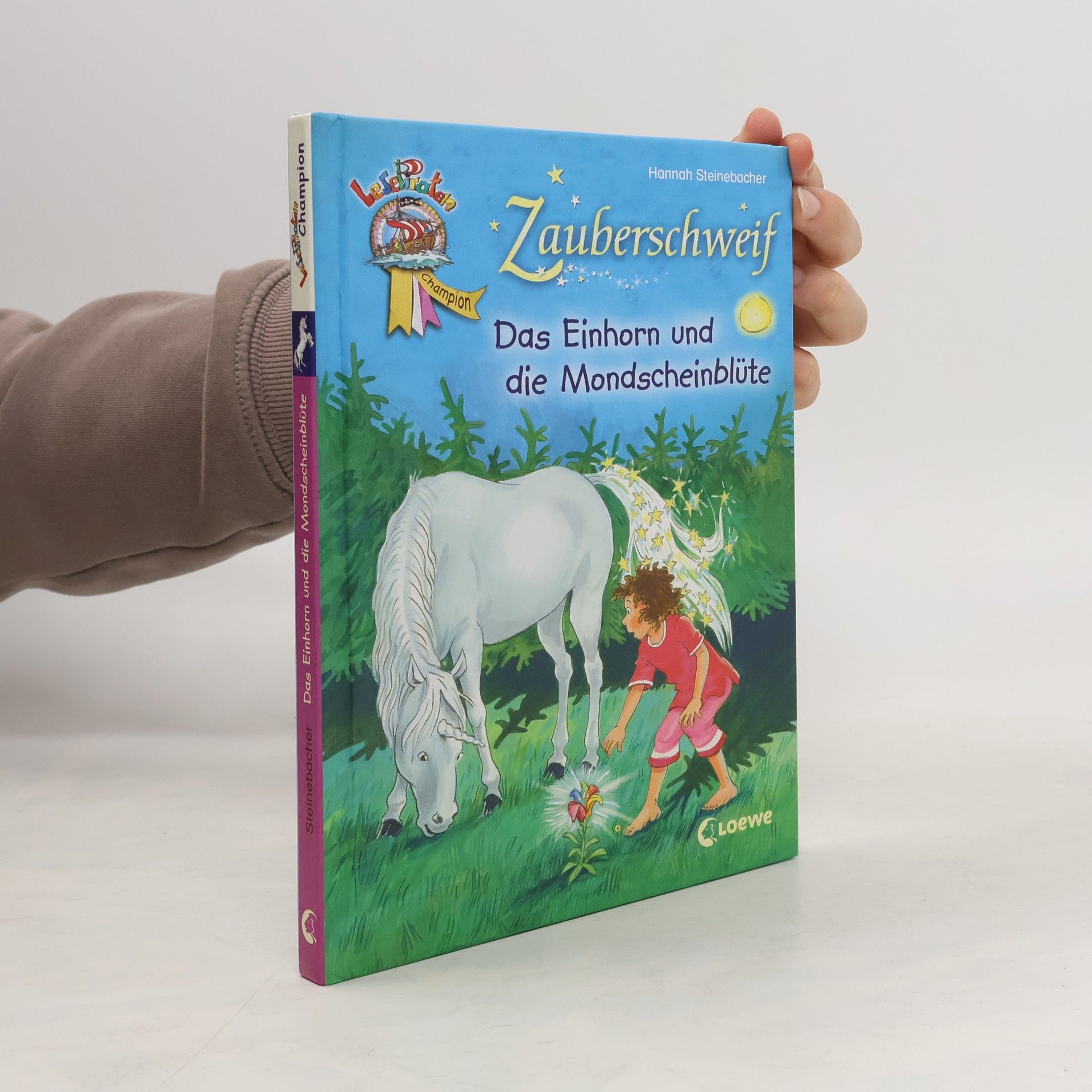 Hannah Steinebacher Zauberschweif - ein Einhorn und die Mondscheinblüte