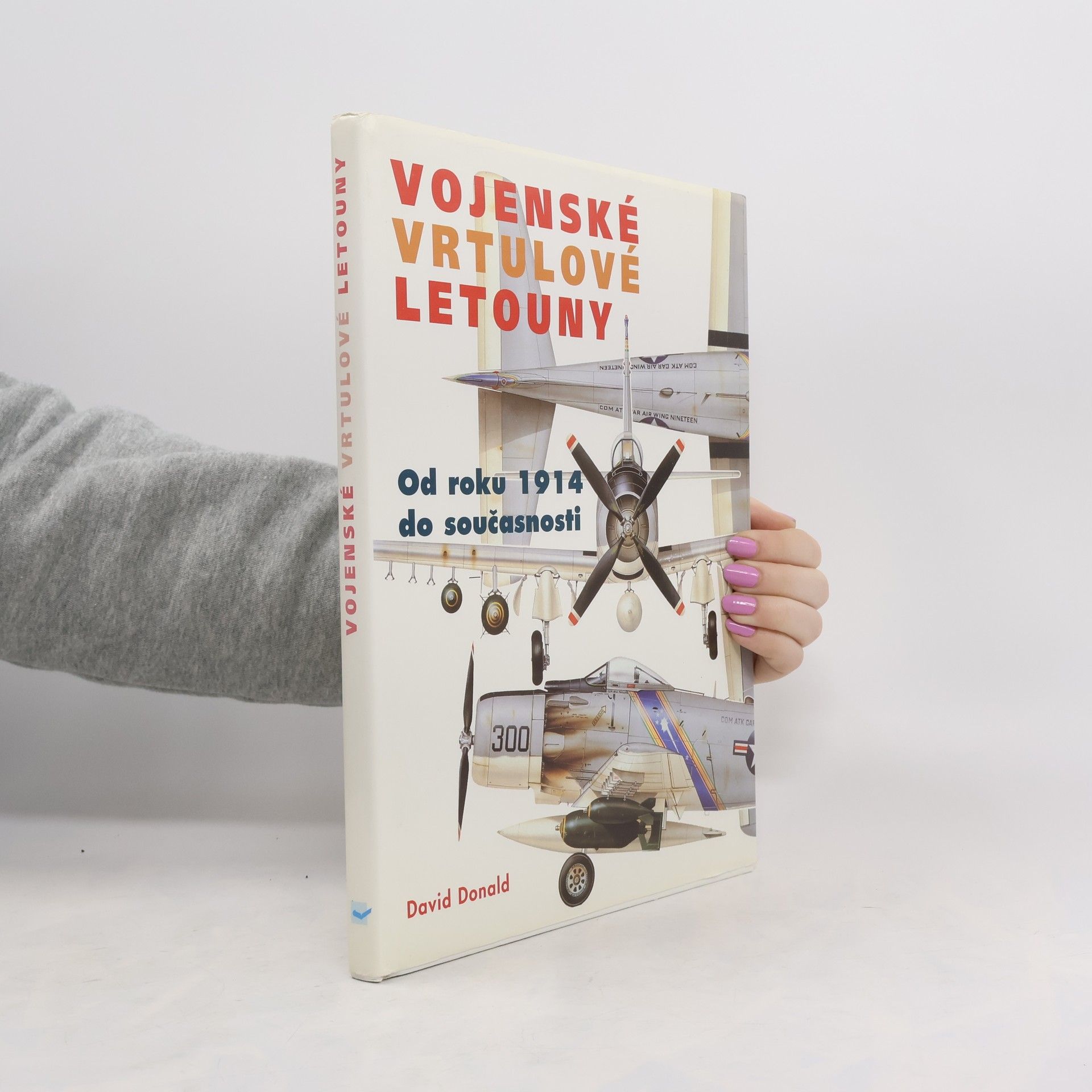 David Donald Vojenské vrtulové letouny