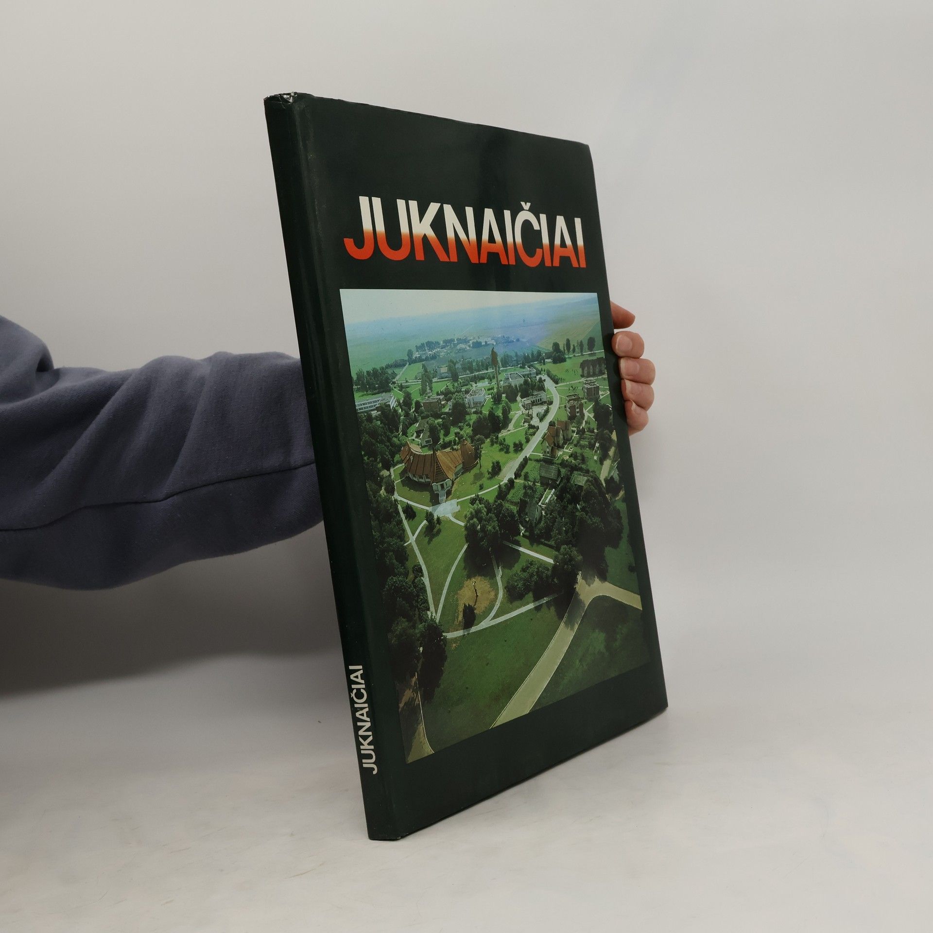 AA.VV. Juknaičiai