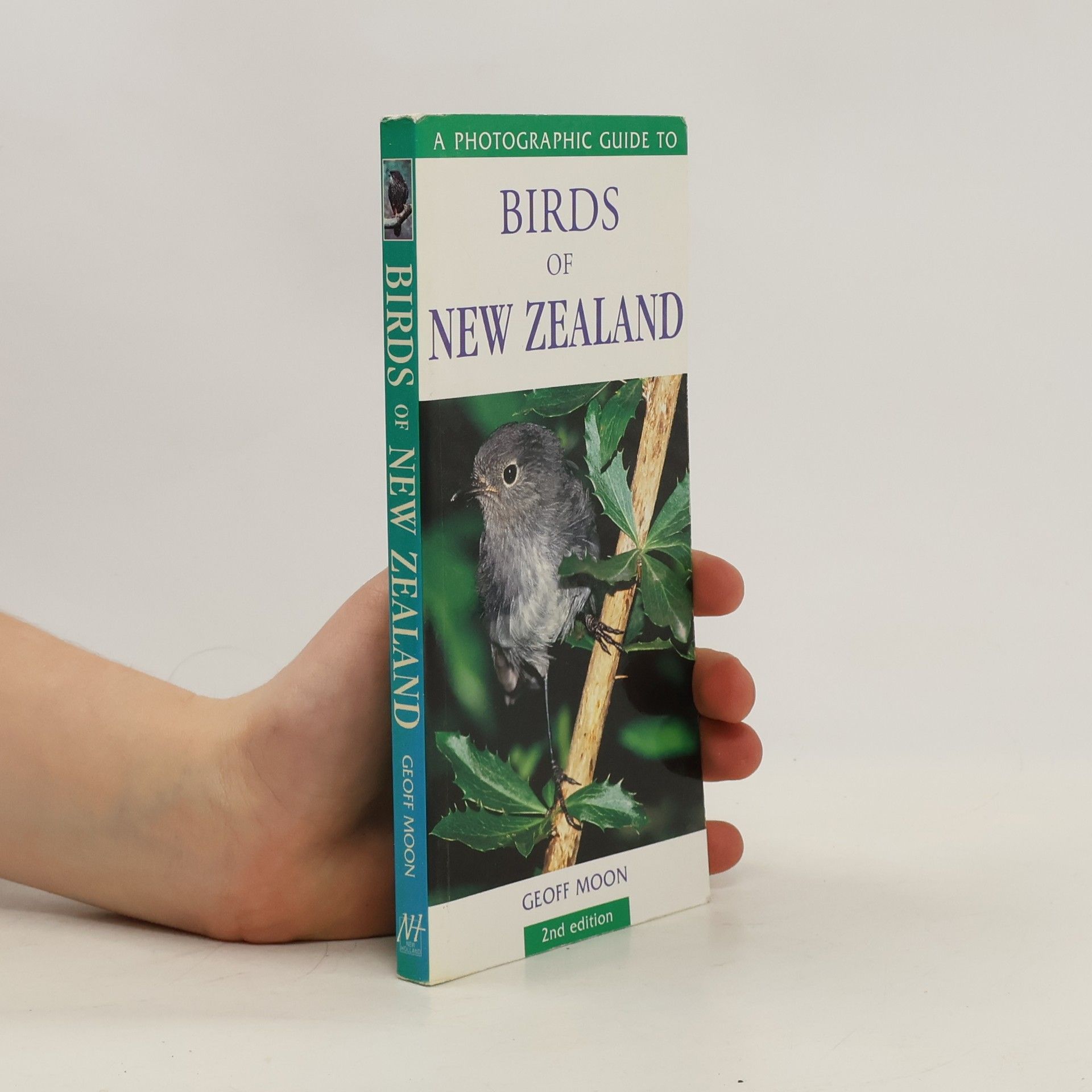 Geoff Moon Photographic Guide To Birds Of New Zealand