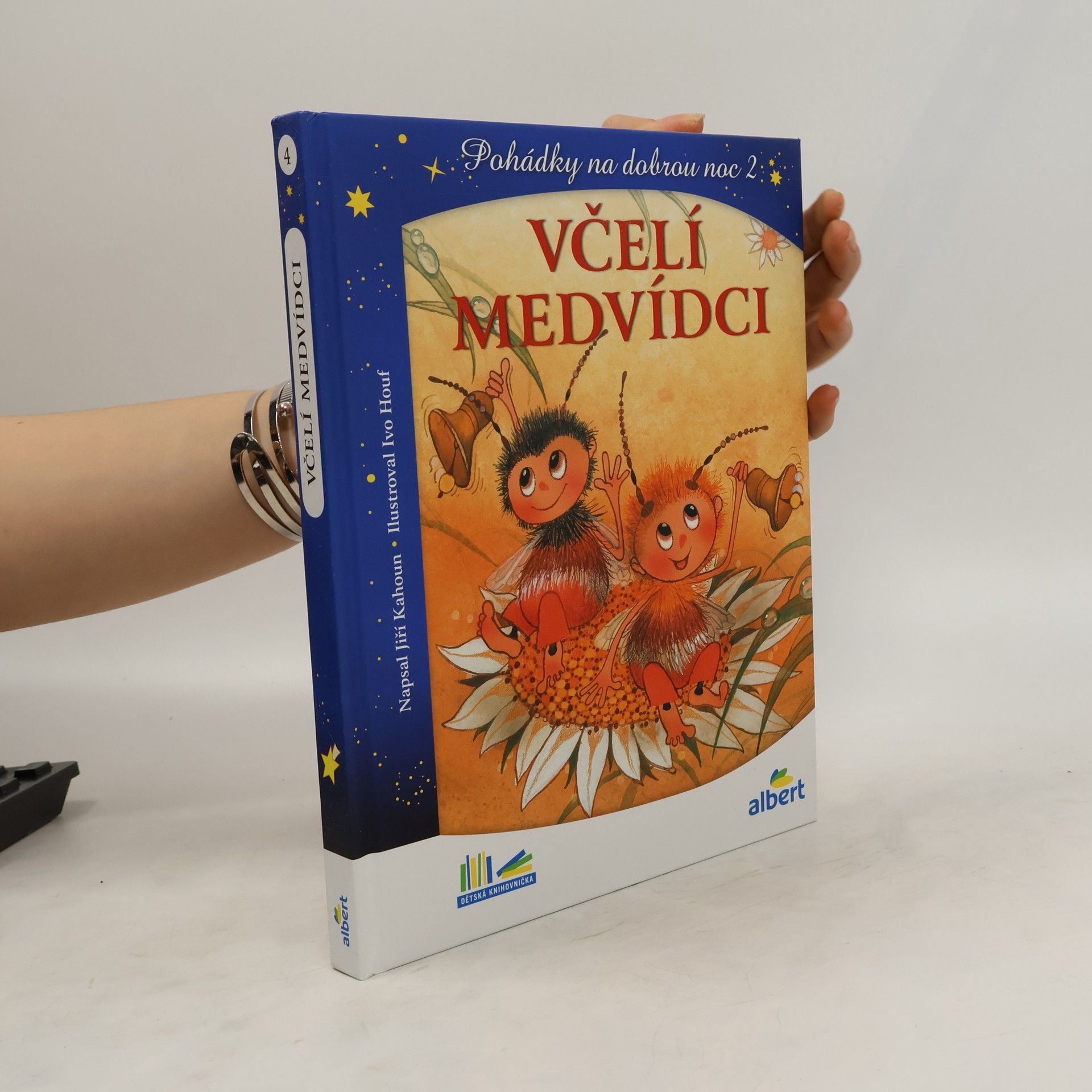 Jiří Kahoun Včelí medvídci