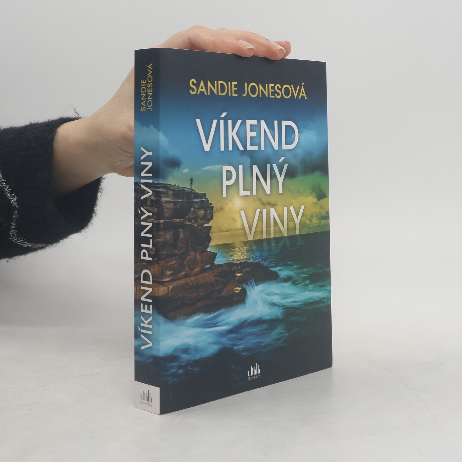 Sandie Jones Víkend plný viny