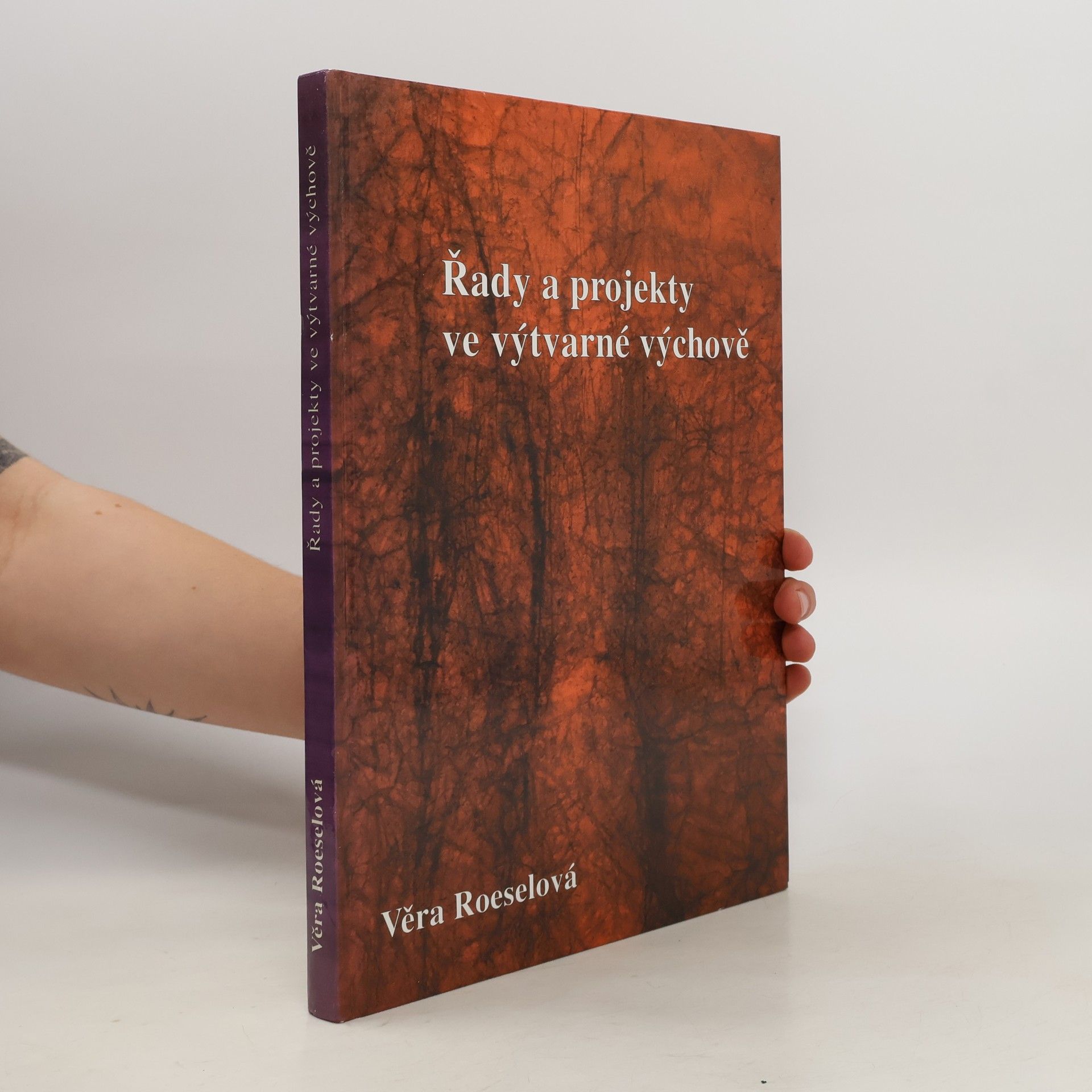 Věra Roeselová Řady a projekty ve výtvarné výchově
