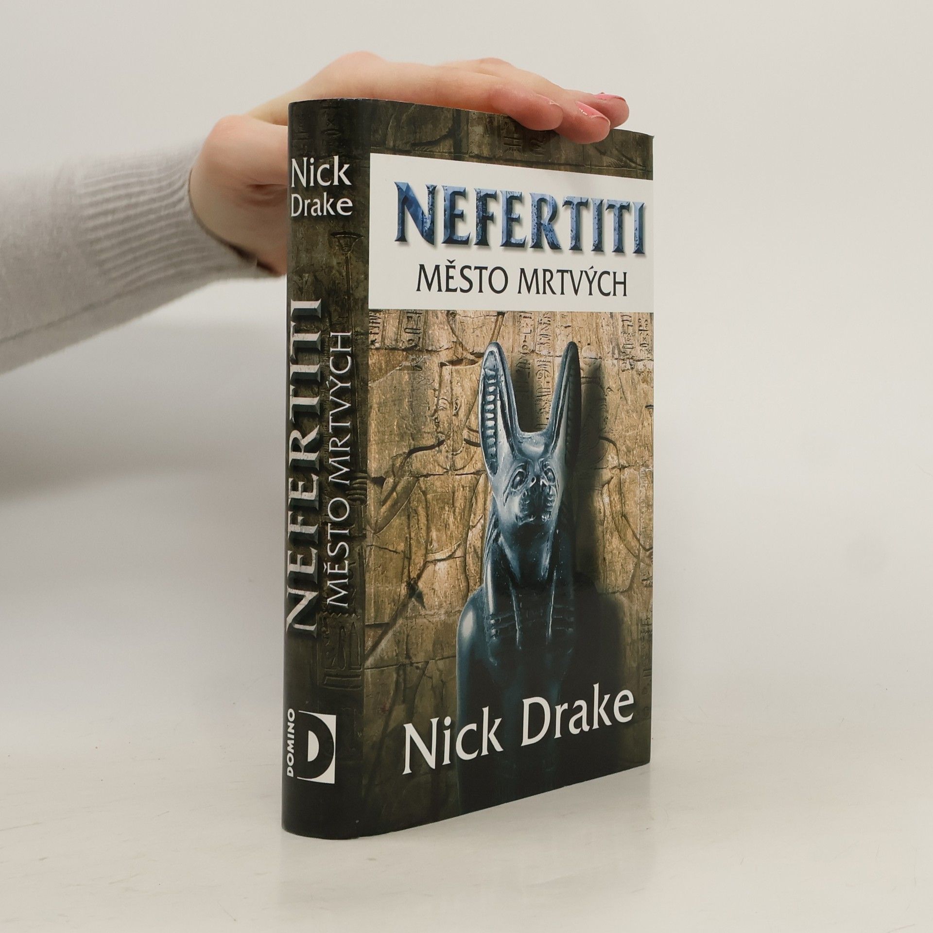 Nefertiti: Město mrtvých