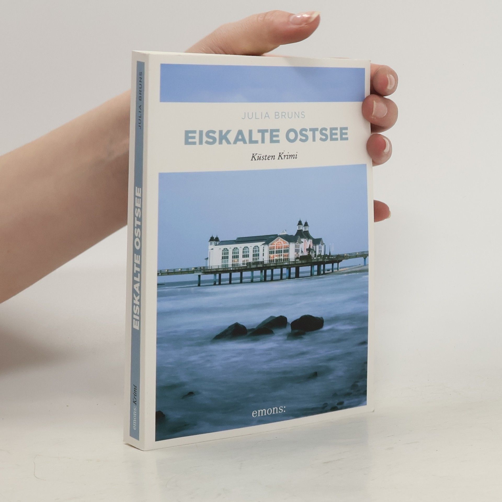 Julia Bruns Eiskalte Ostsee