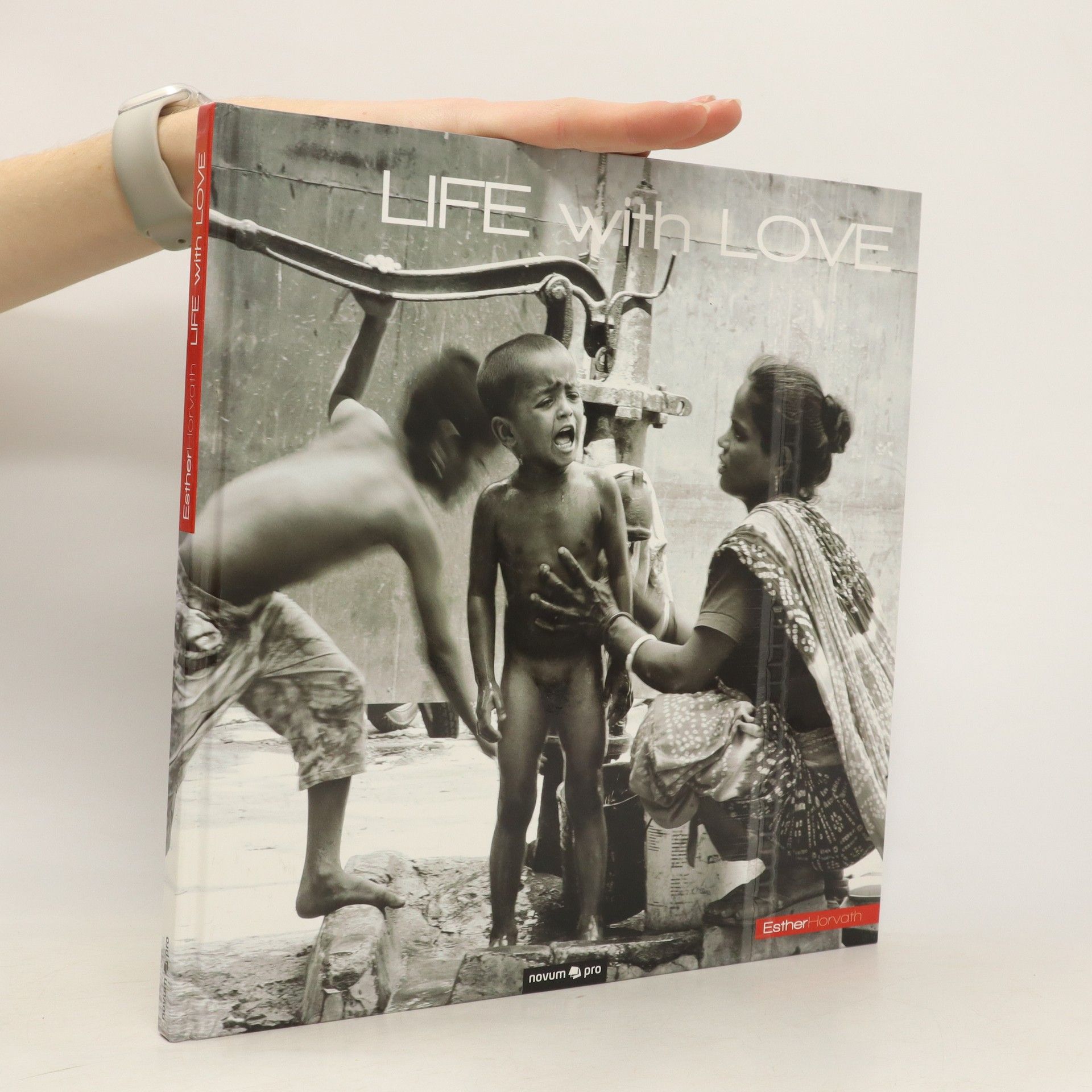 Esther Horvath Life with love